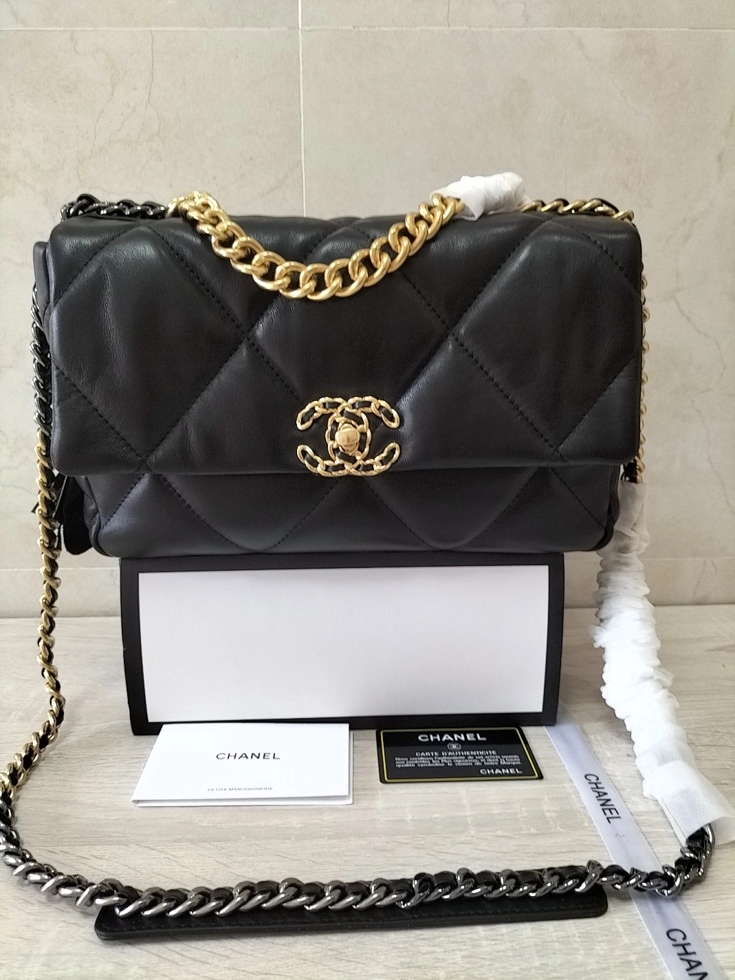 Chanel AAA Quality Messenger Bags For Women Refined 7064