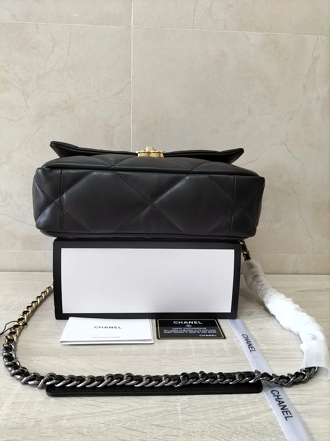 Chanel AAA Quality Messenger Bags For Women Refined 7064