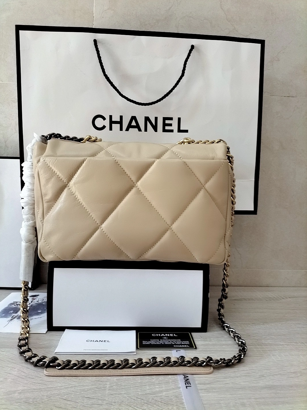 Chanel AAA Quality Messenger Bags For Women Resilient 4328