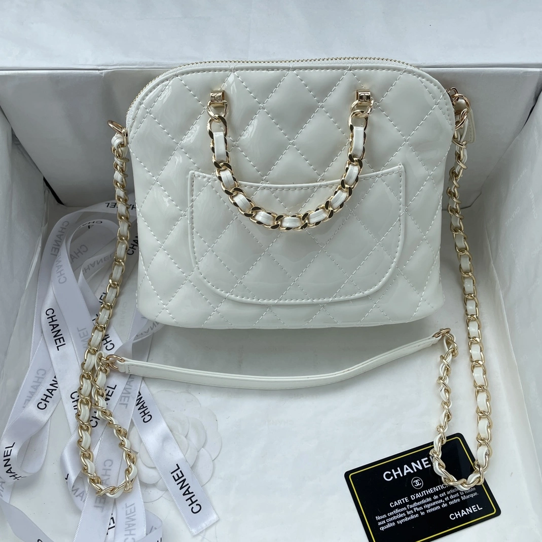 Chanel AAA Quality Messenger Bags For Women Resilient 4503