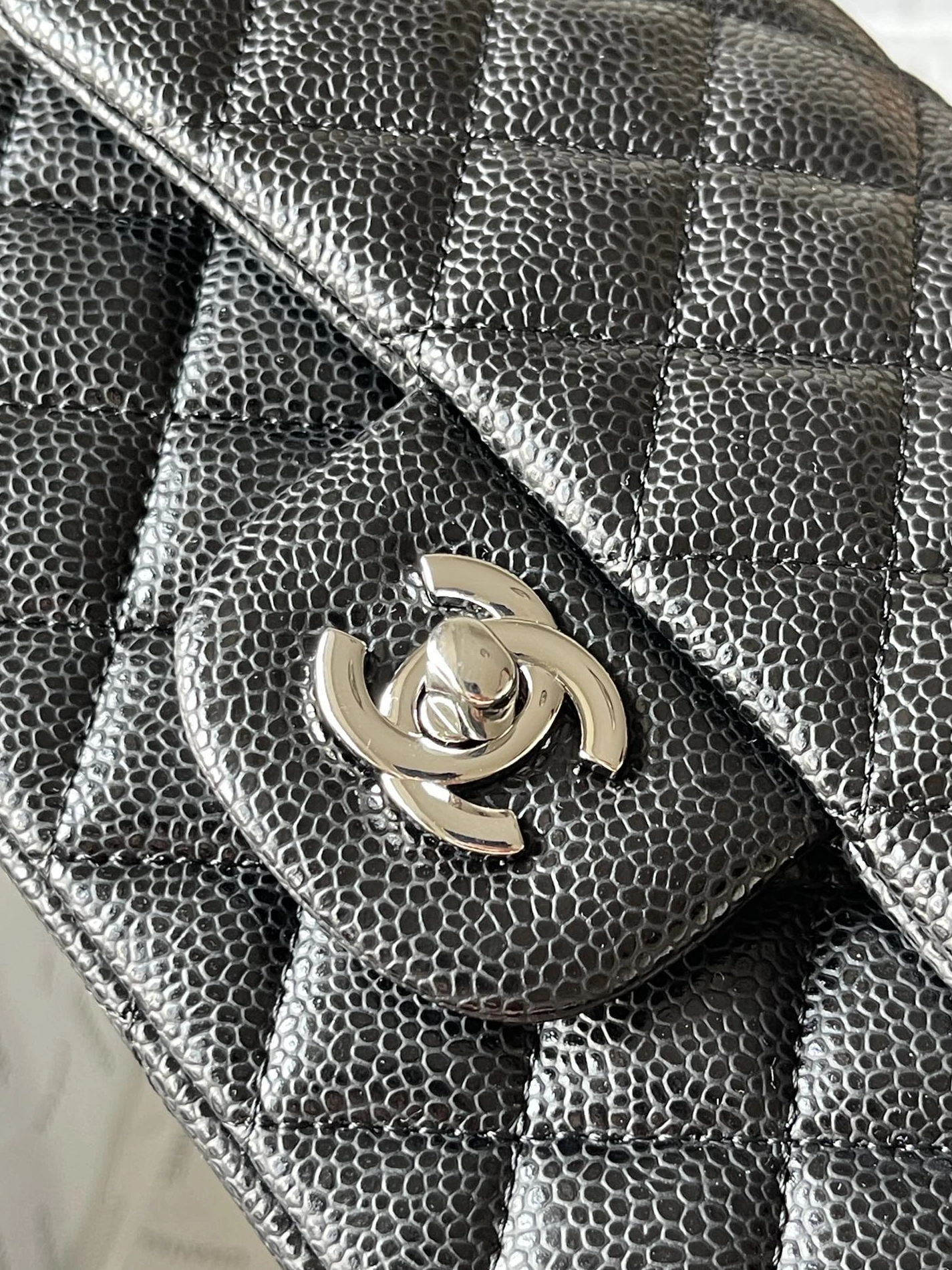 Chanel AAA Quality Messenger Bags For Women Resilient 6177