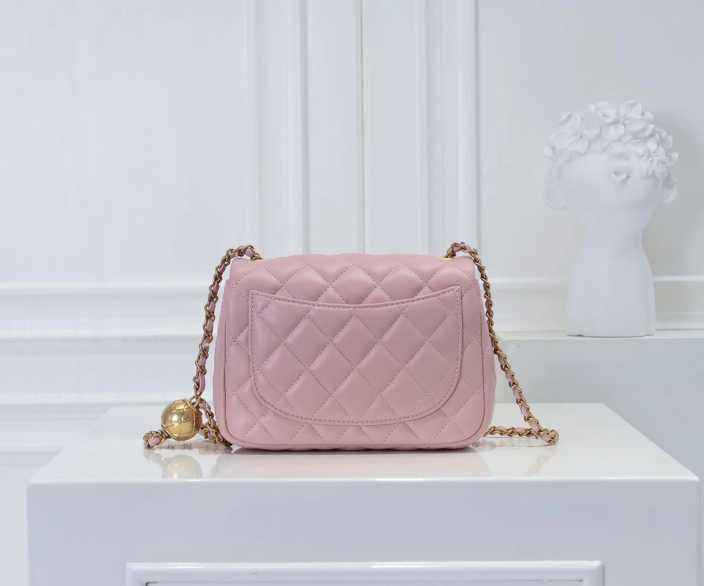 Chanel AAA Quality Messenger Bags For Women SmartChoice 9708