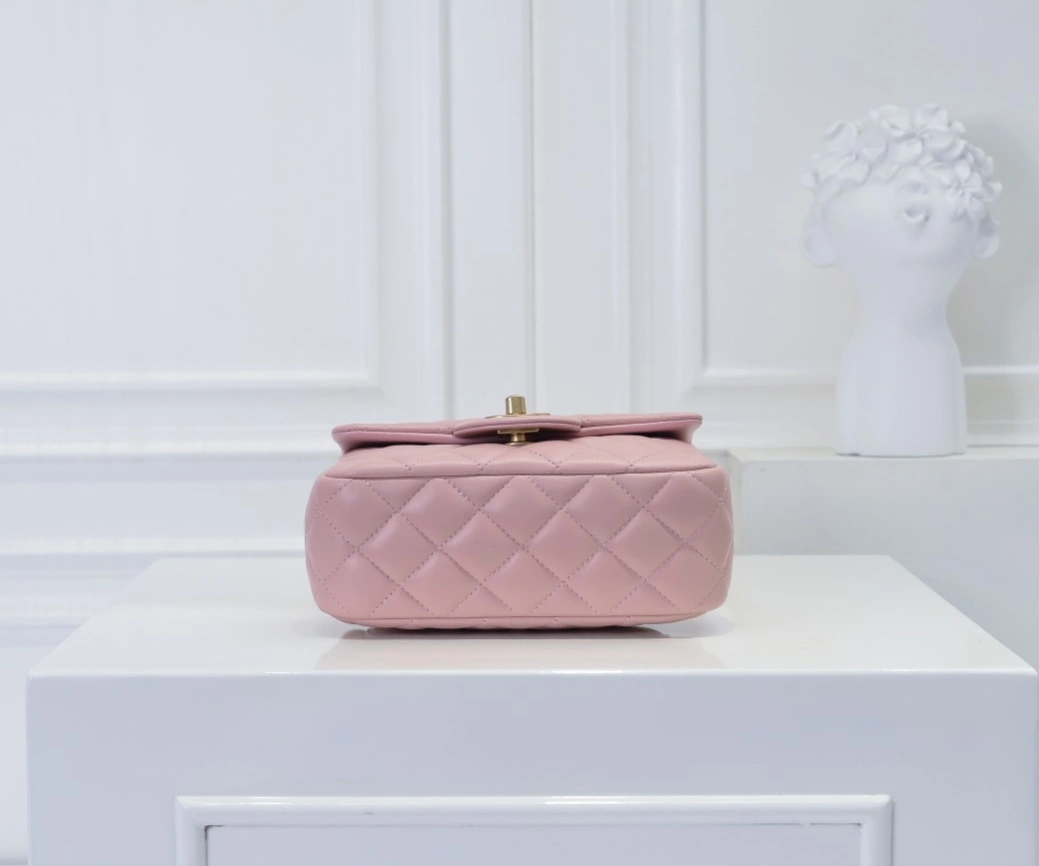 Chanel AAA Quality Messenger Bags For Women SmartChoice 9708