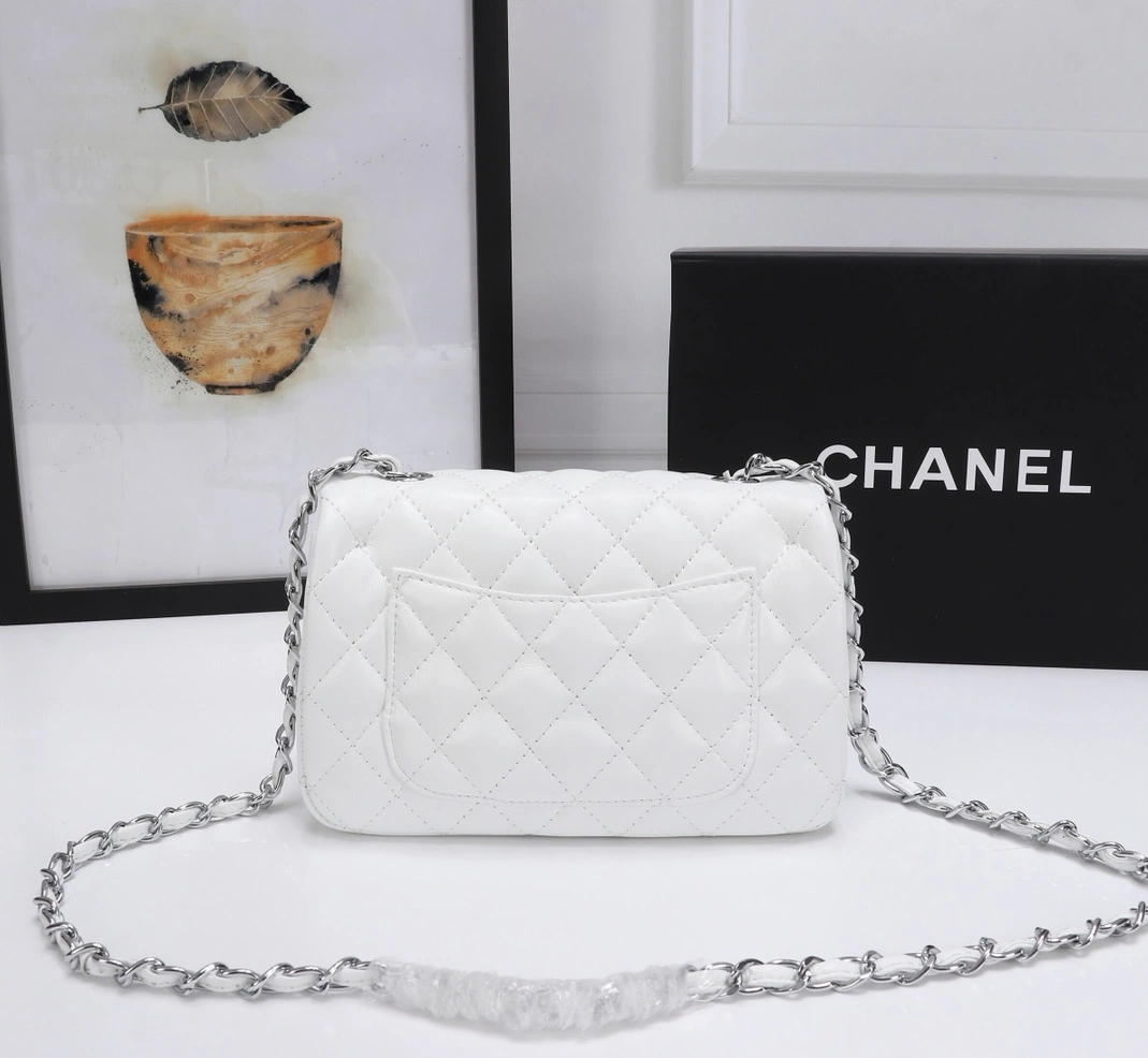 Chanel AAA Quality Messenger Bags For Women Soft 9336