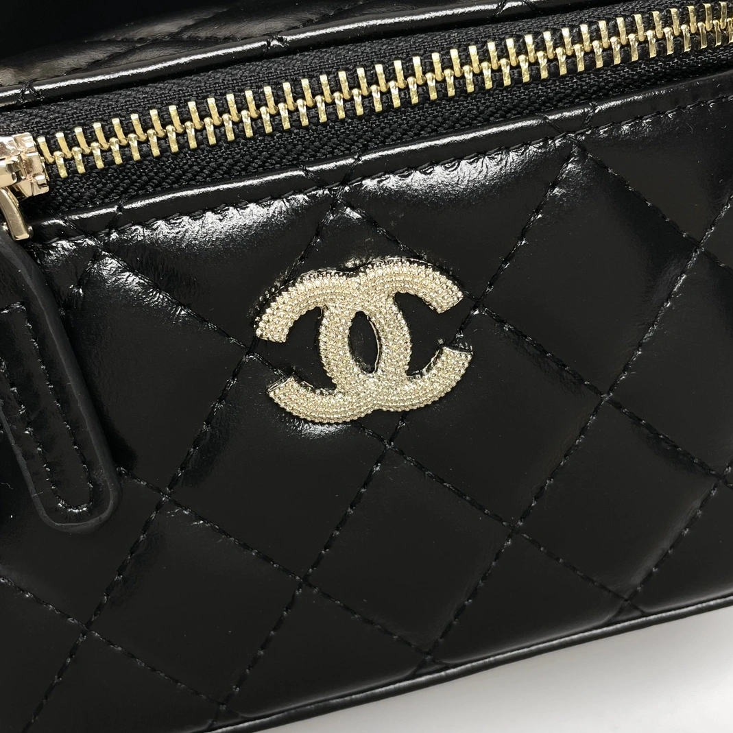 Chanel AAA Quality Messenger Bags For Women Sophisticated 8177