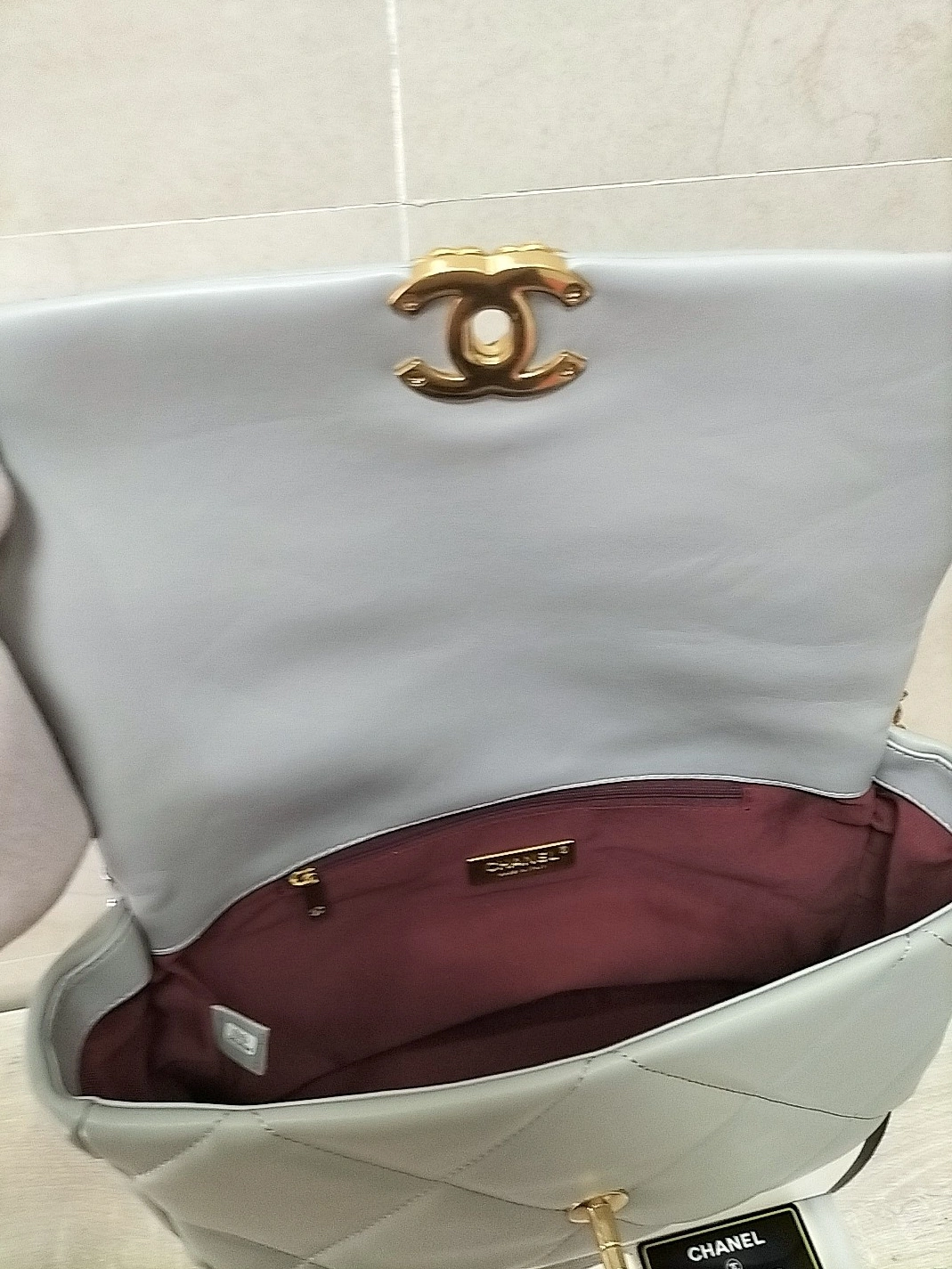 Chanel AAA Quality Messenger Bags For Women StreetReady 1840