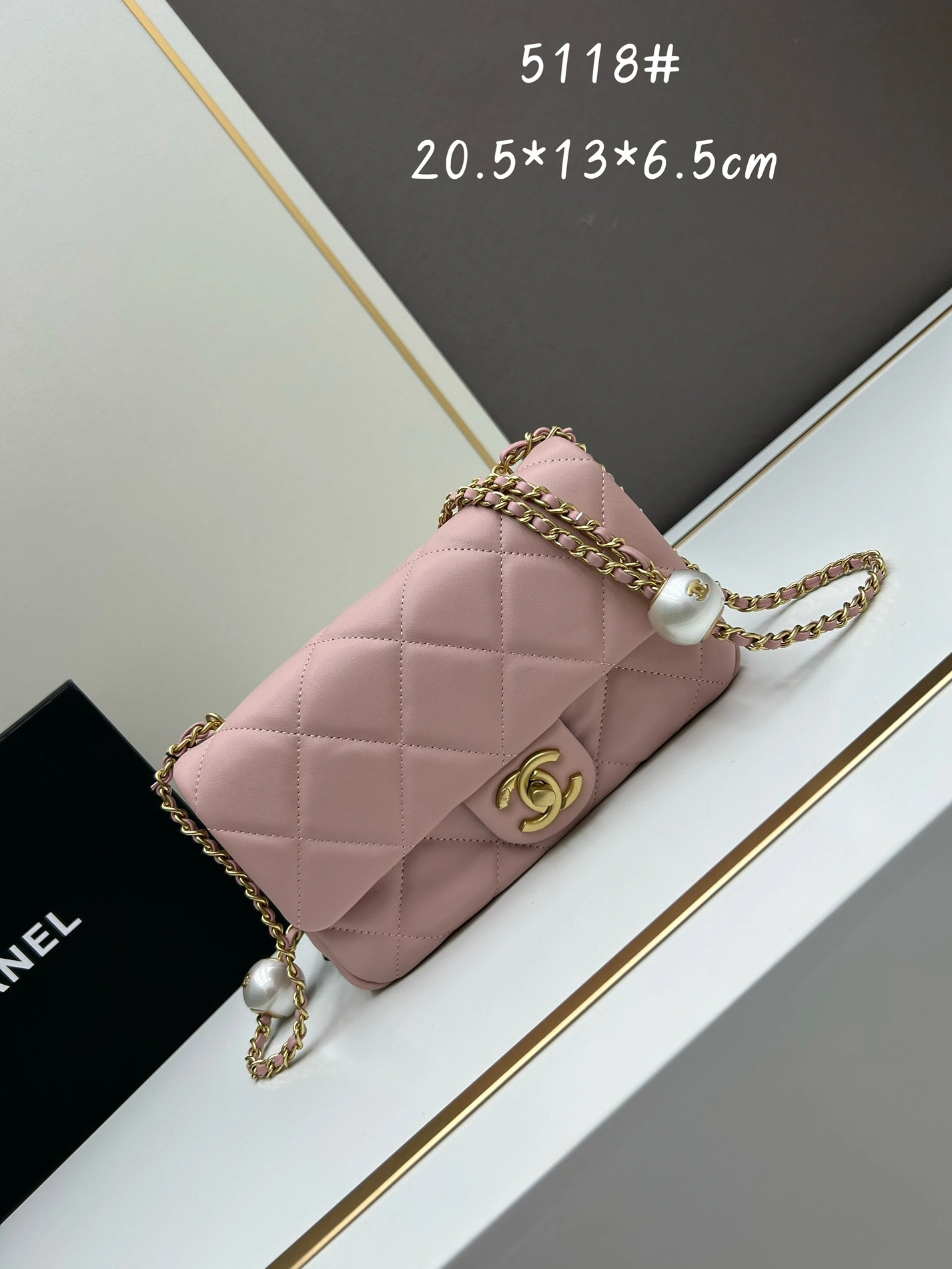 Chanel AAA Quality Messenger Bags For Women StreetReady 7460