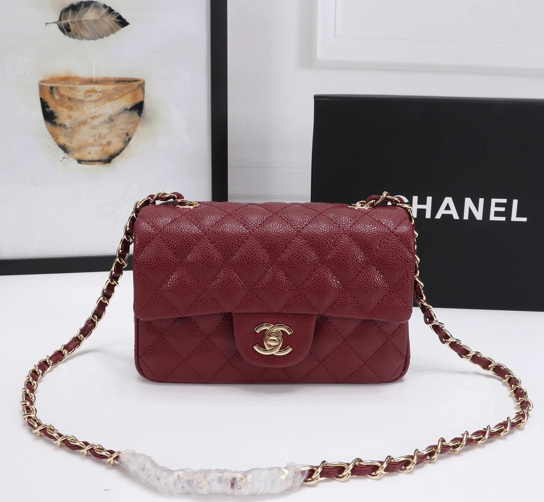 Chanel AAA Quality Messenger Bags For Women Stylish 4680