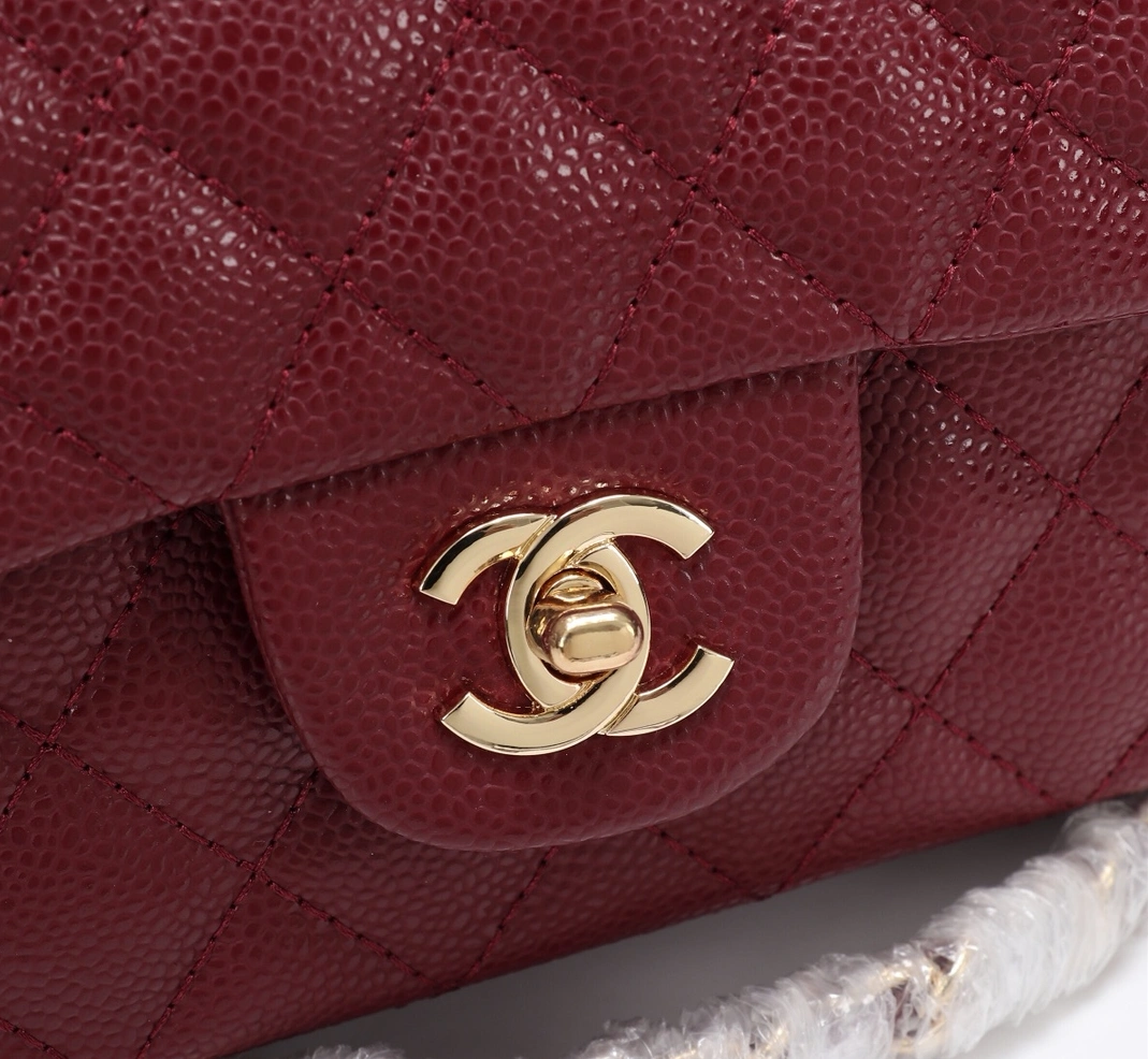 Chanel AAA Quality Messenger Bags For Women Stylish 4680