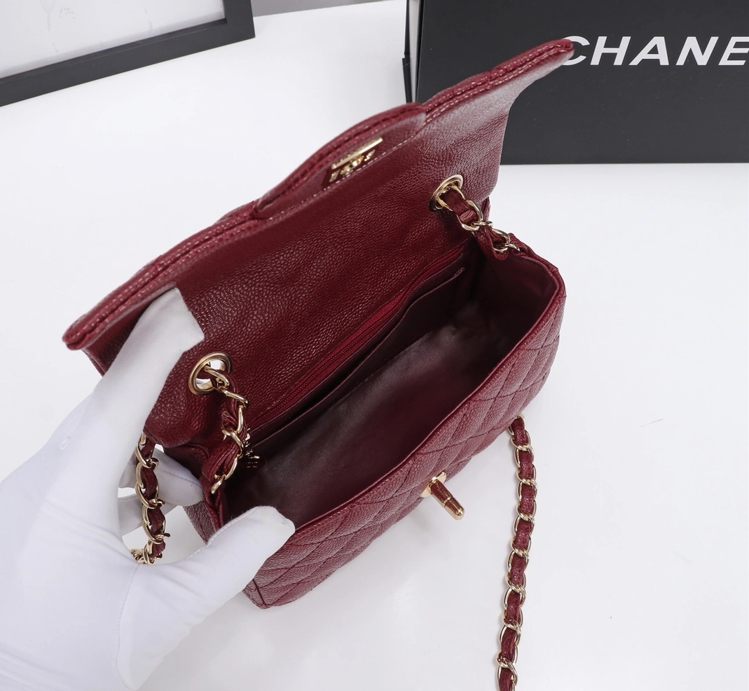 Chanel AAA Quality Messenger Bags For Women Stylish 4680