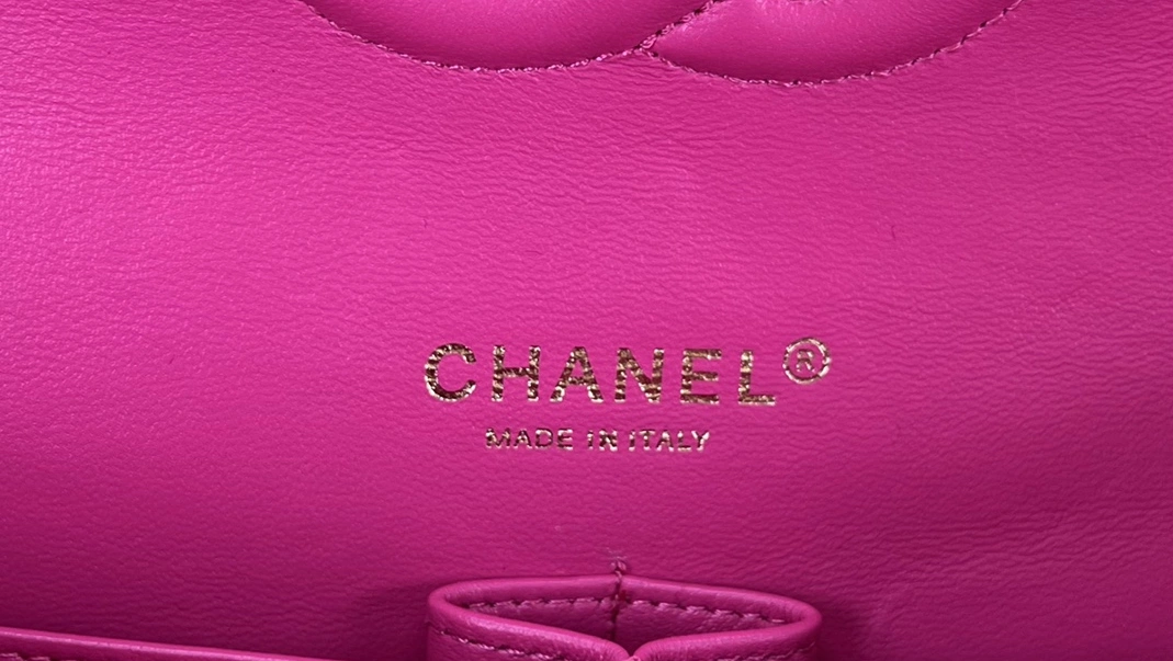 Chanel AAA Quality Messenger Bags For Women Stylish 8538