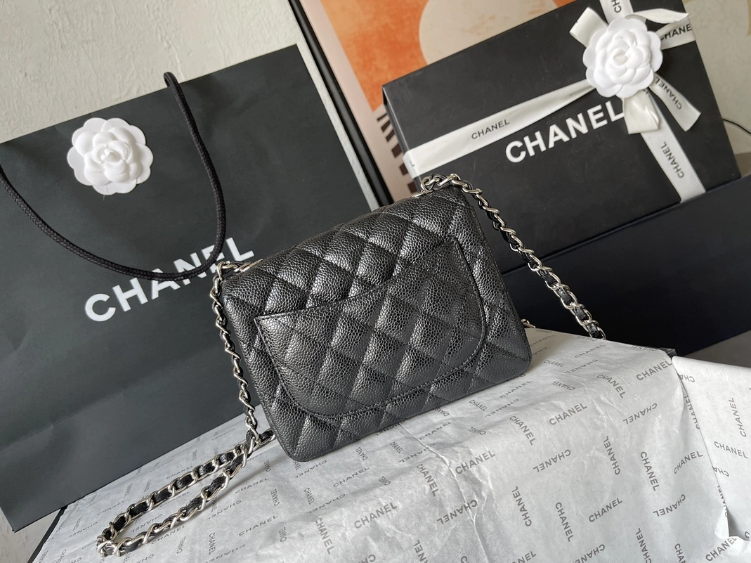 Chanel AAA Quality Messenger Bags For Women Timeless 4454