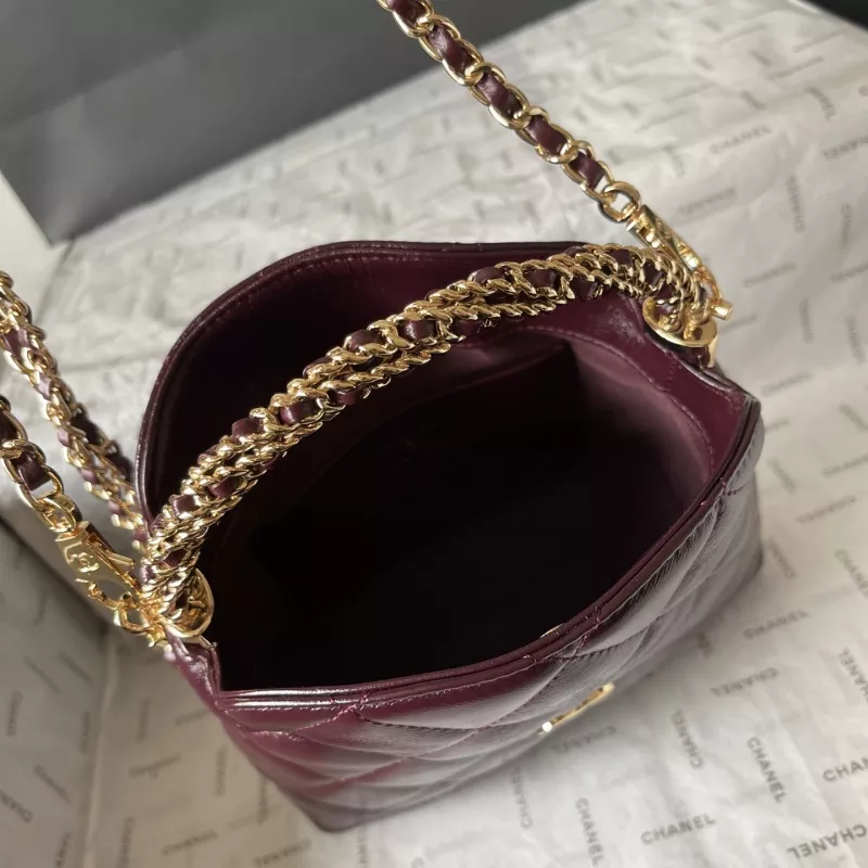 Chanel AAA Quality Messenger Bags For Women Timeless 9732