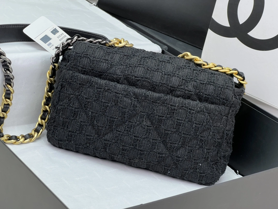 Chanel AAA Quality Messenger Bags For Women TopPick 1259