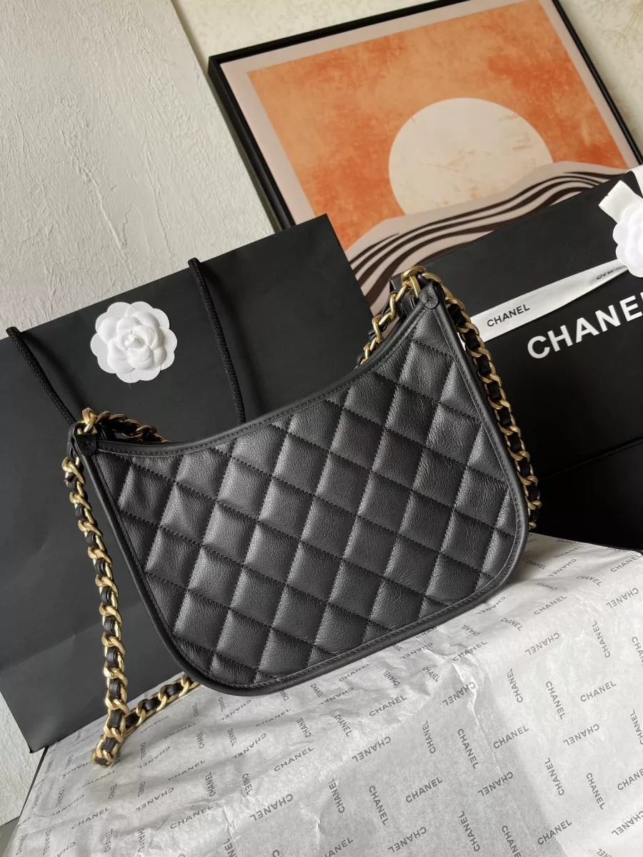 Chanel AAA Quality Messenger Bags For Women Trendy 3607