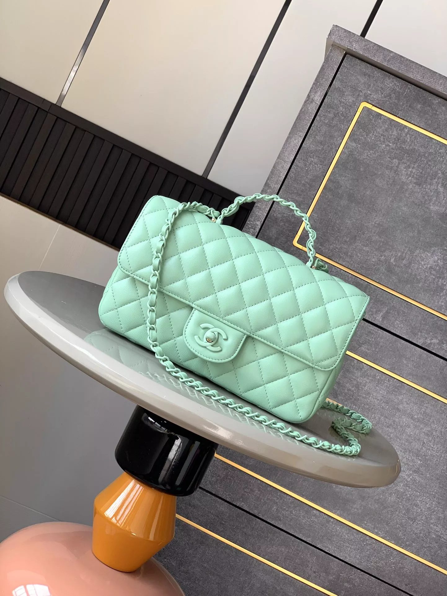 Chanel AAA Quality Messenger Bags For Women UrbanStyle 3472