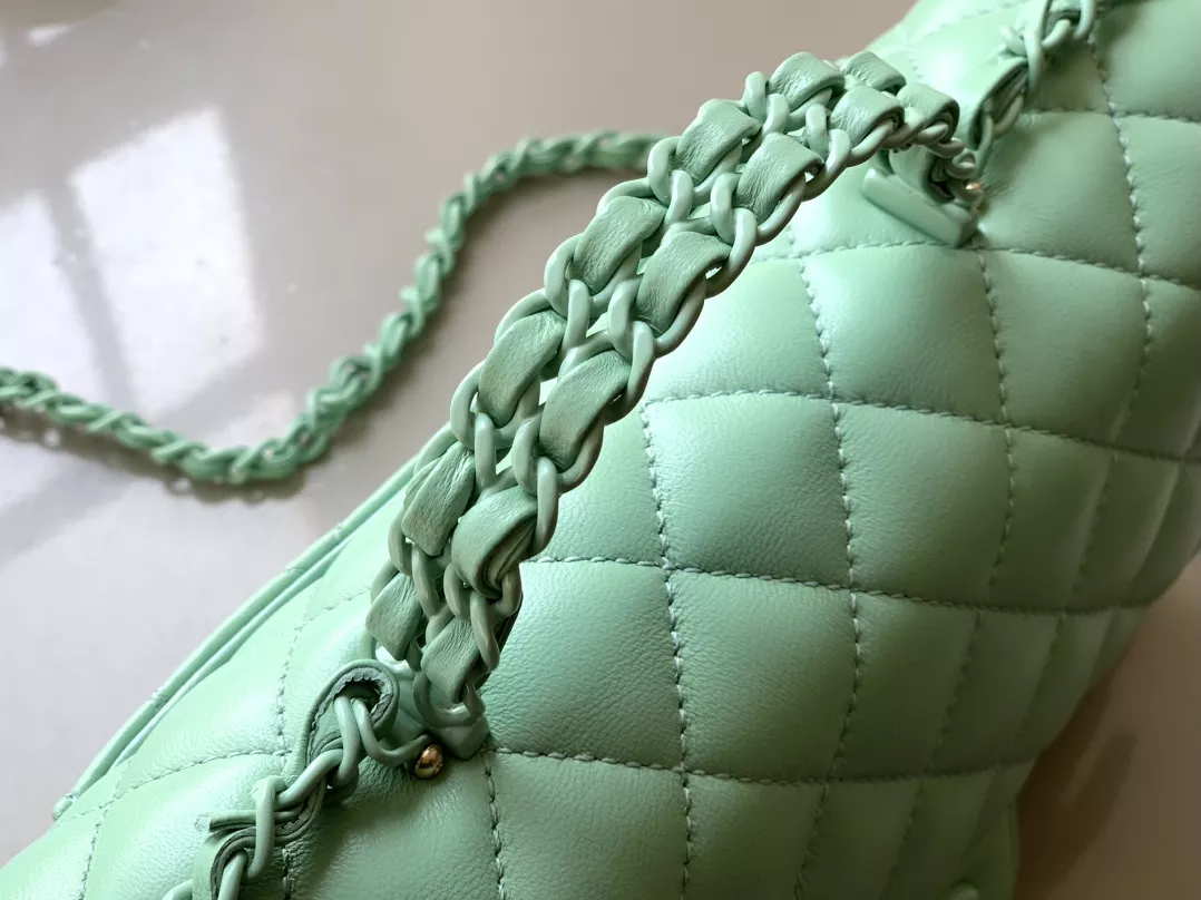 Chanel AAA Quality Messenger Bags For Women UrbanStyle 3472