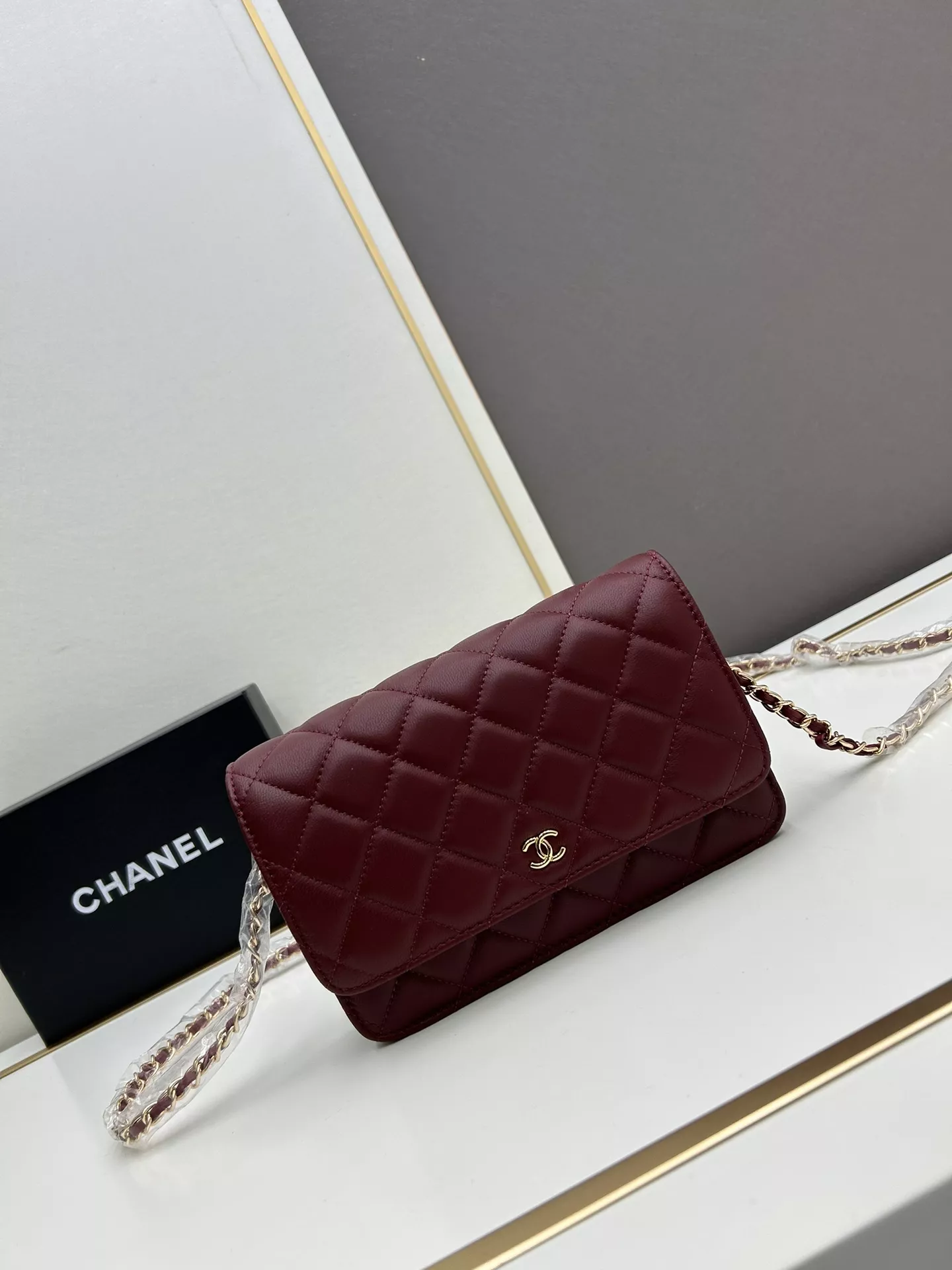 Chanel AAA Quality Messenger Bags For Women Vibrant 6865