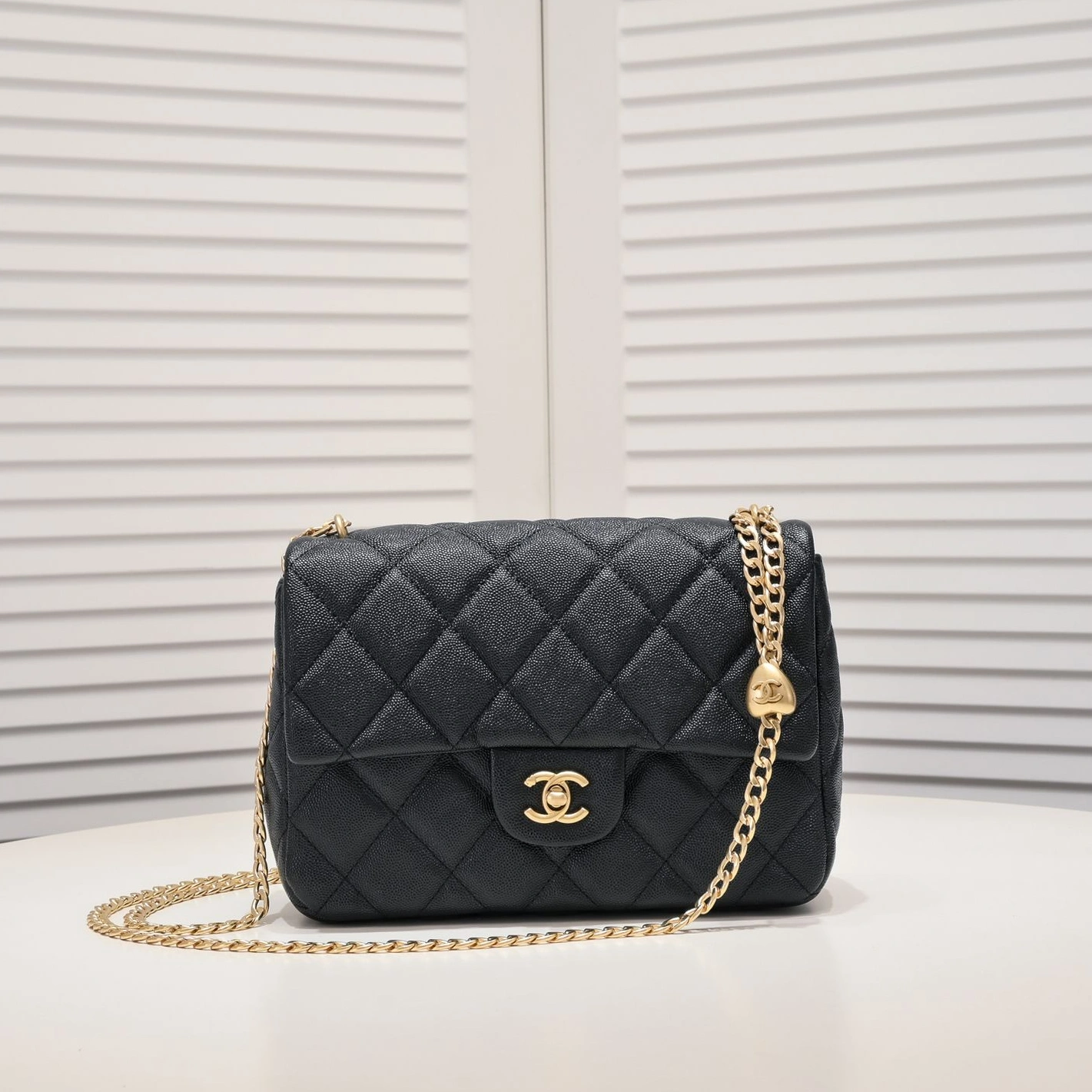 Chanel AAA Quality Messenger Bags For Women WellDesigned 7205