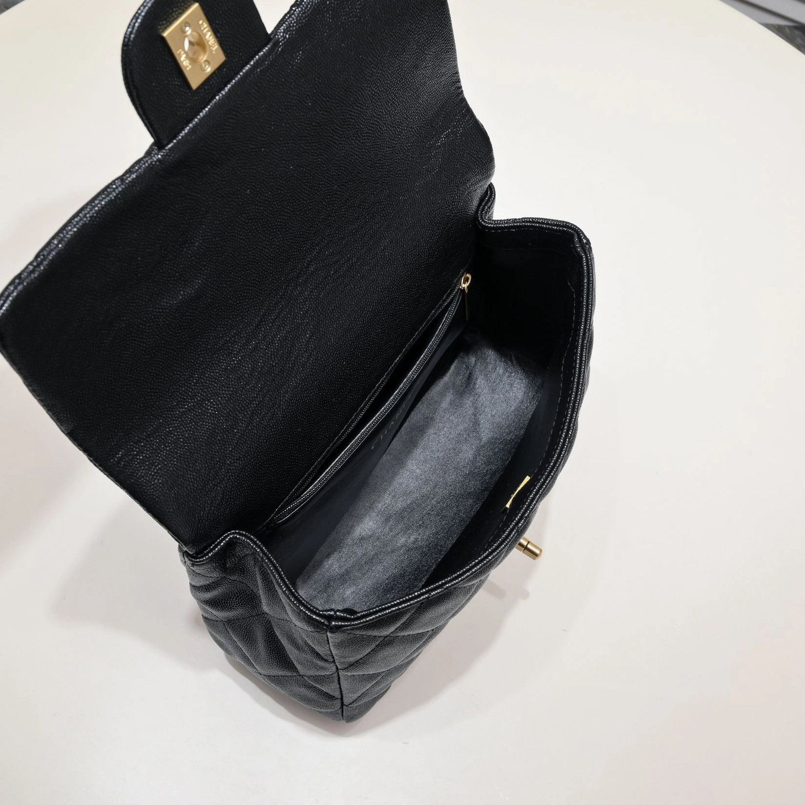 Chanel AAA Quality Messenger Bags For Women WellDesigned 7205