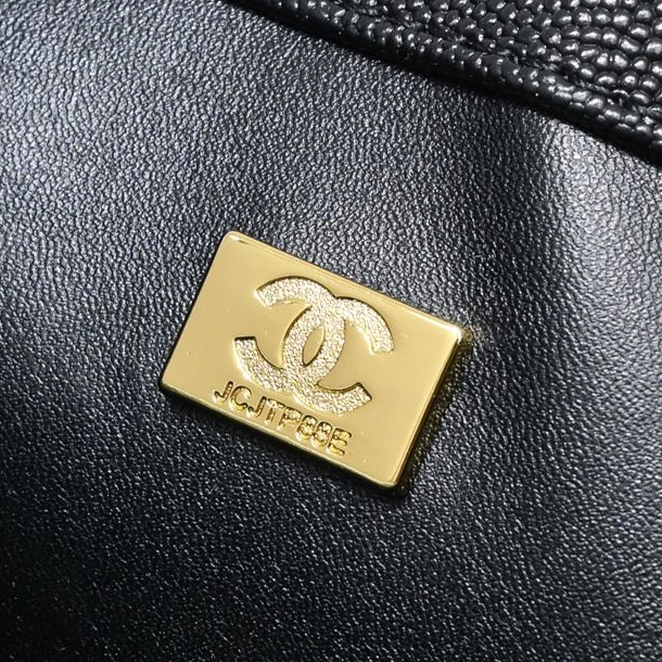 Chanel AAA Quality Messenger Bags For Women WellDesigned 7205