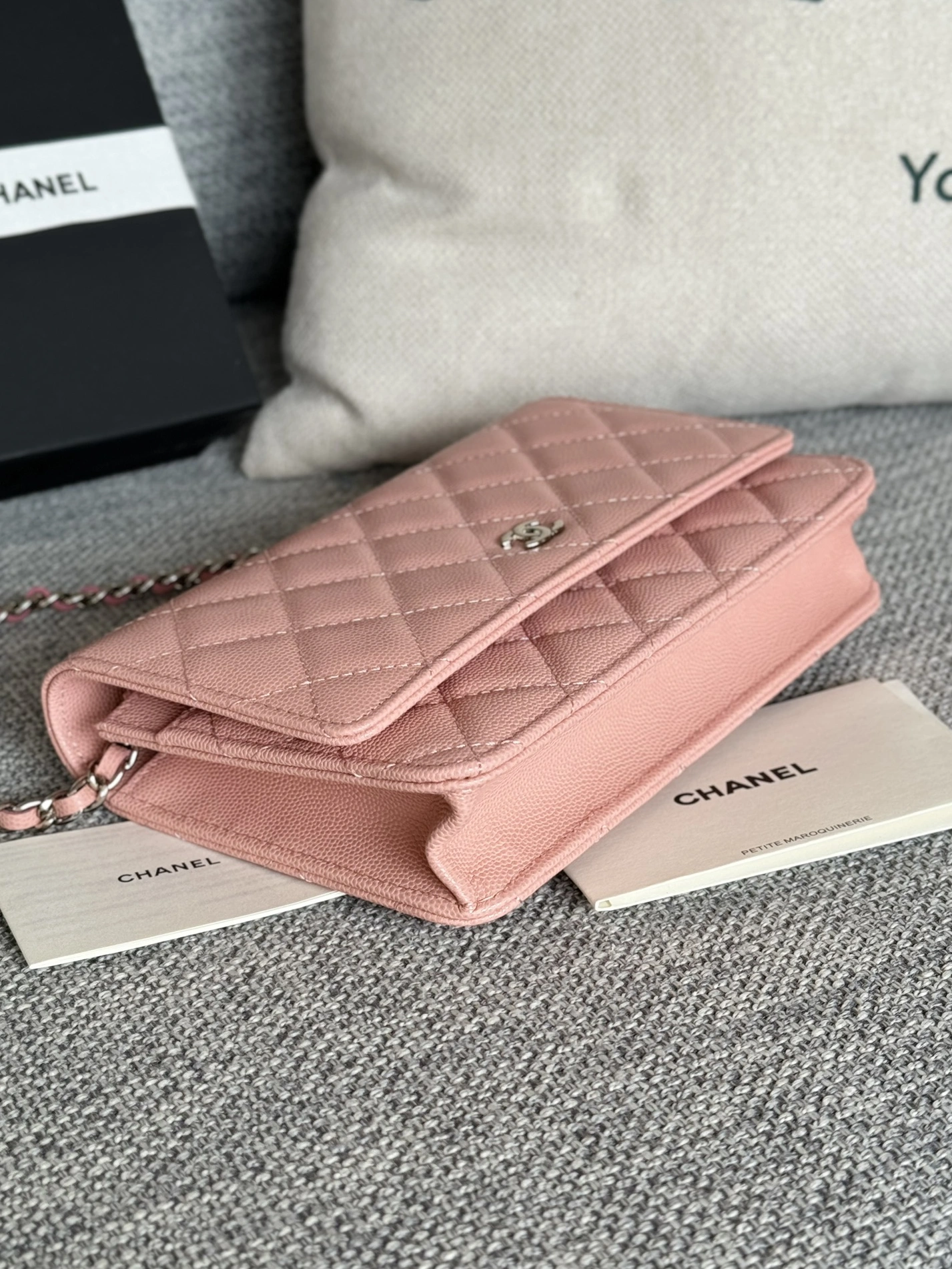 Chanel AAA Quality Messenger Bags In Silver For Women Soft 4150