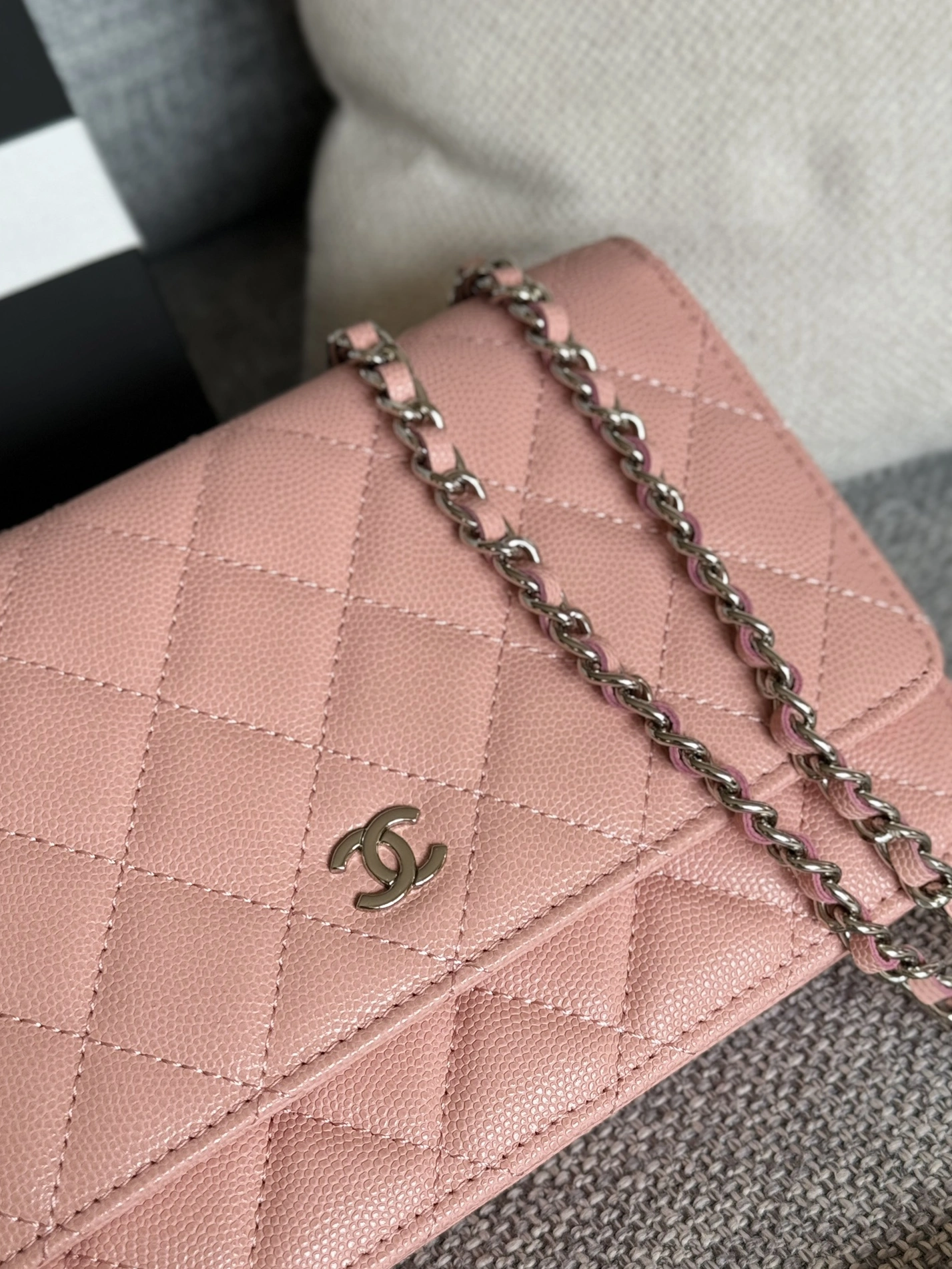 Chanel AAA Quality Messenger Bags In Silver For Women Soft 4150