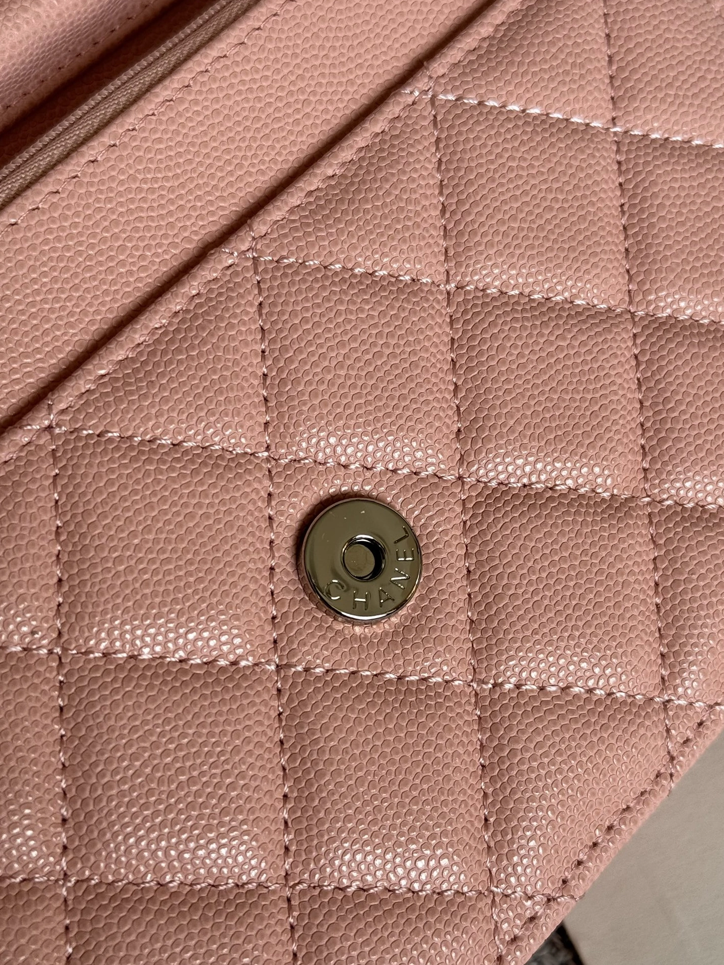 Chanel AAA Quality Messenger Bags In Silver For Women Soft 4150