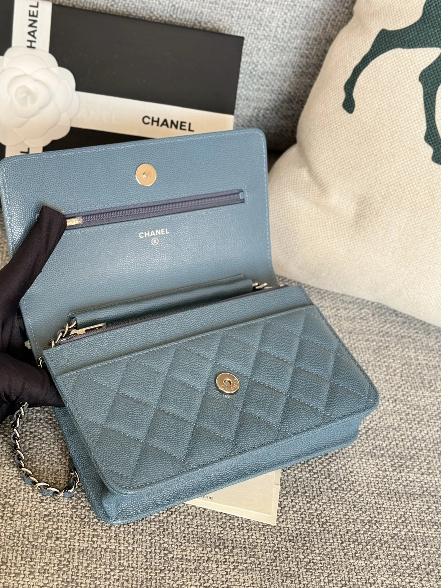 Chanel AAA Quality Messenger Bags In Silver For Women SportInspired 2256