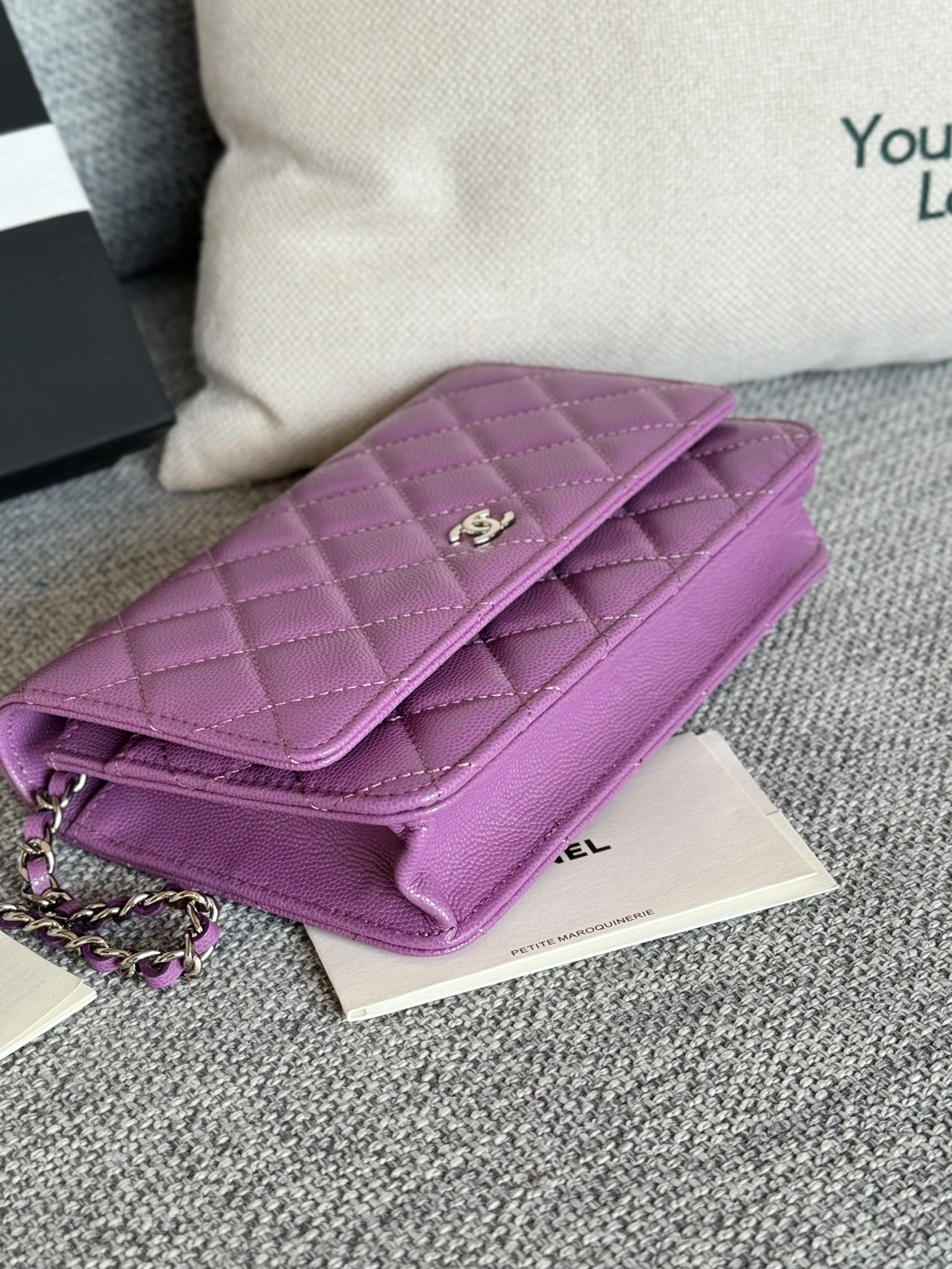 Chanel AAA Quality Messenger Bags In Silver For Women Trendy 7025
