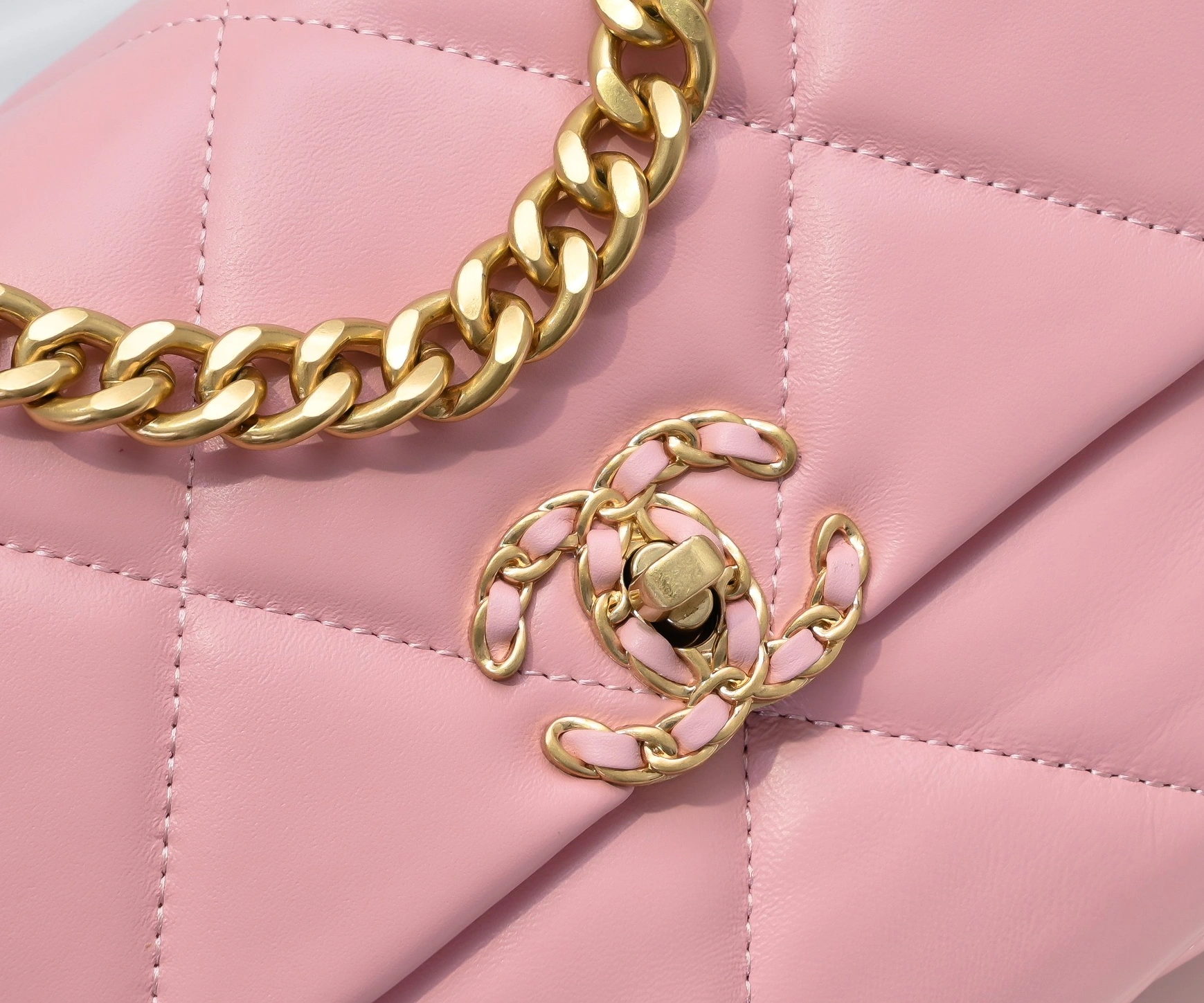 Chanel AAA Quality Messenger Bags Unique 1601