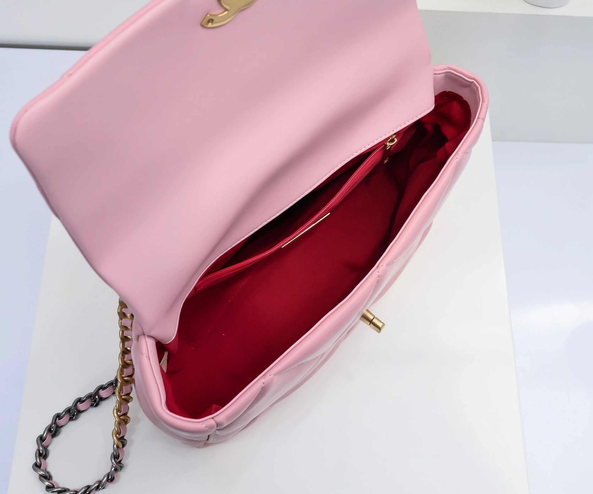 Chanel AAA Quality Messenger Bags Unique 1601