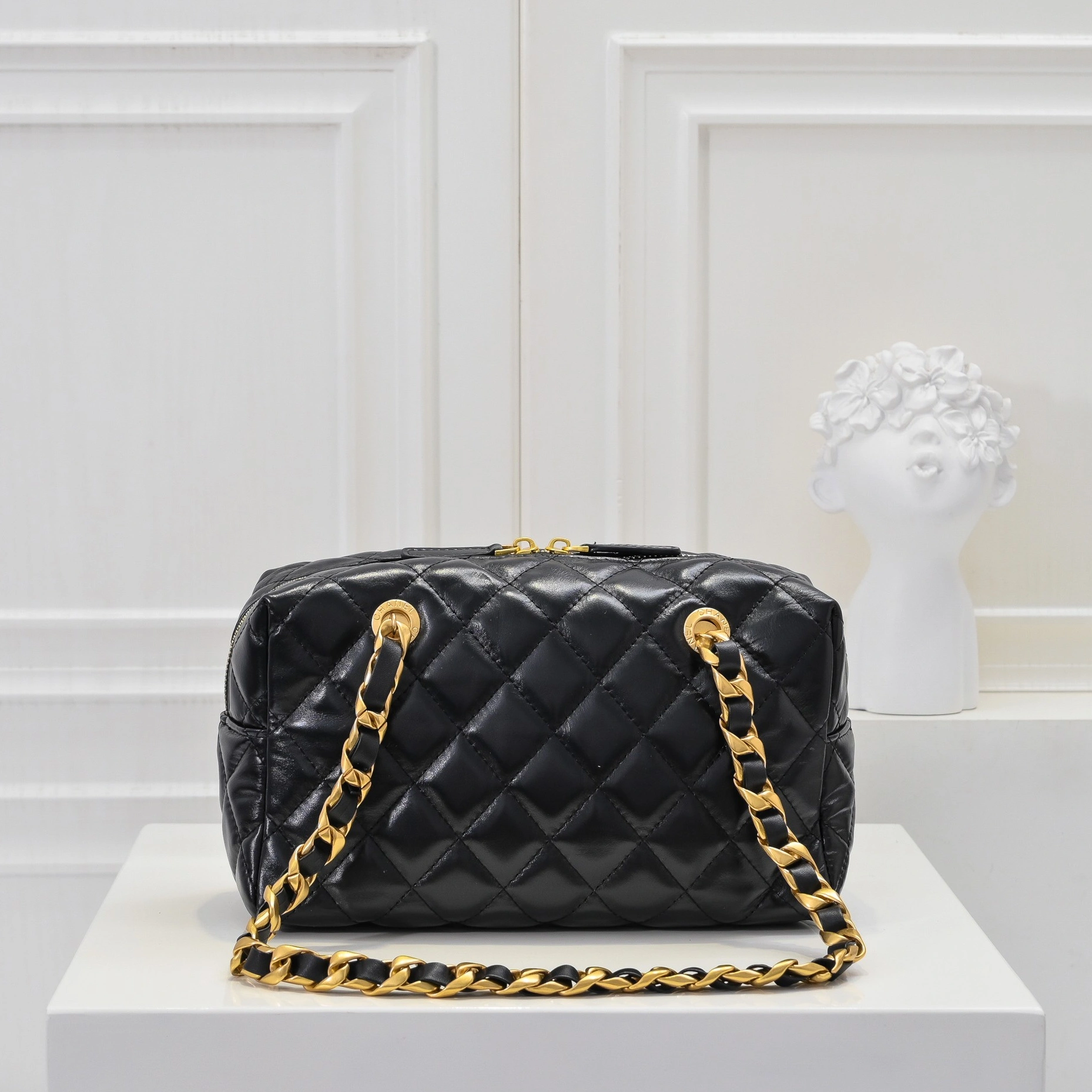 Chanel AAA Quality Shoulder Bags Breathable 6317