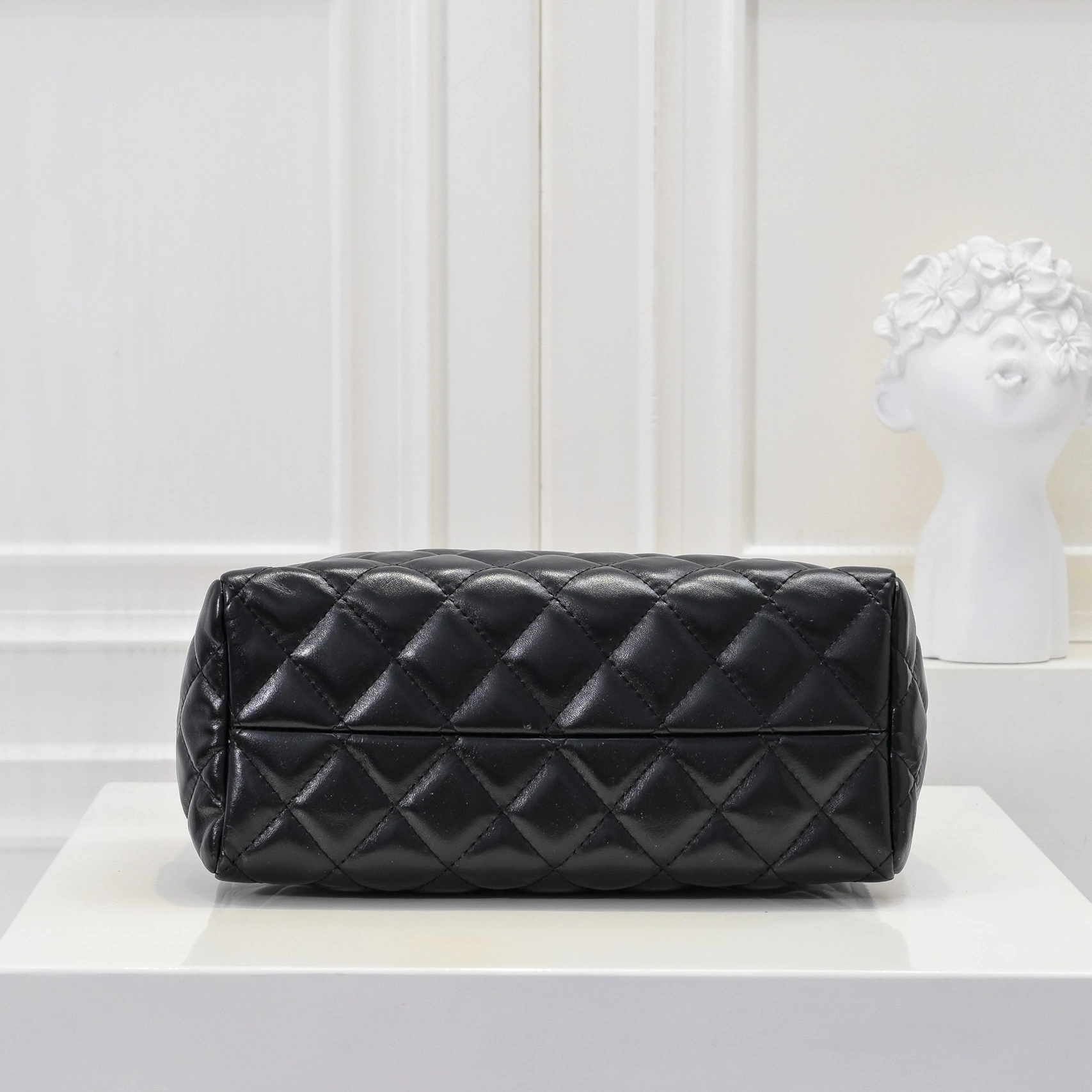 Chanel AAA Quality Shoulder Bags Breathable 6317