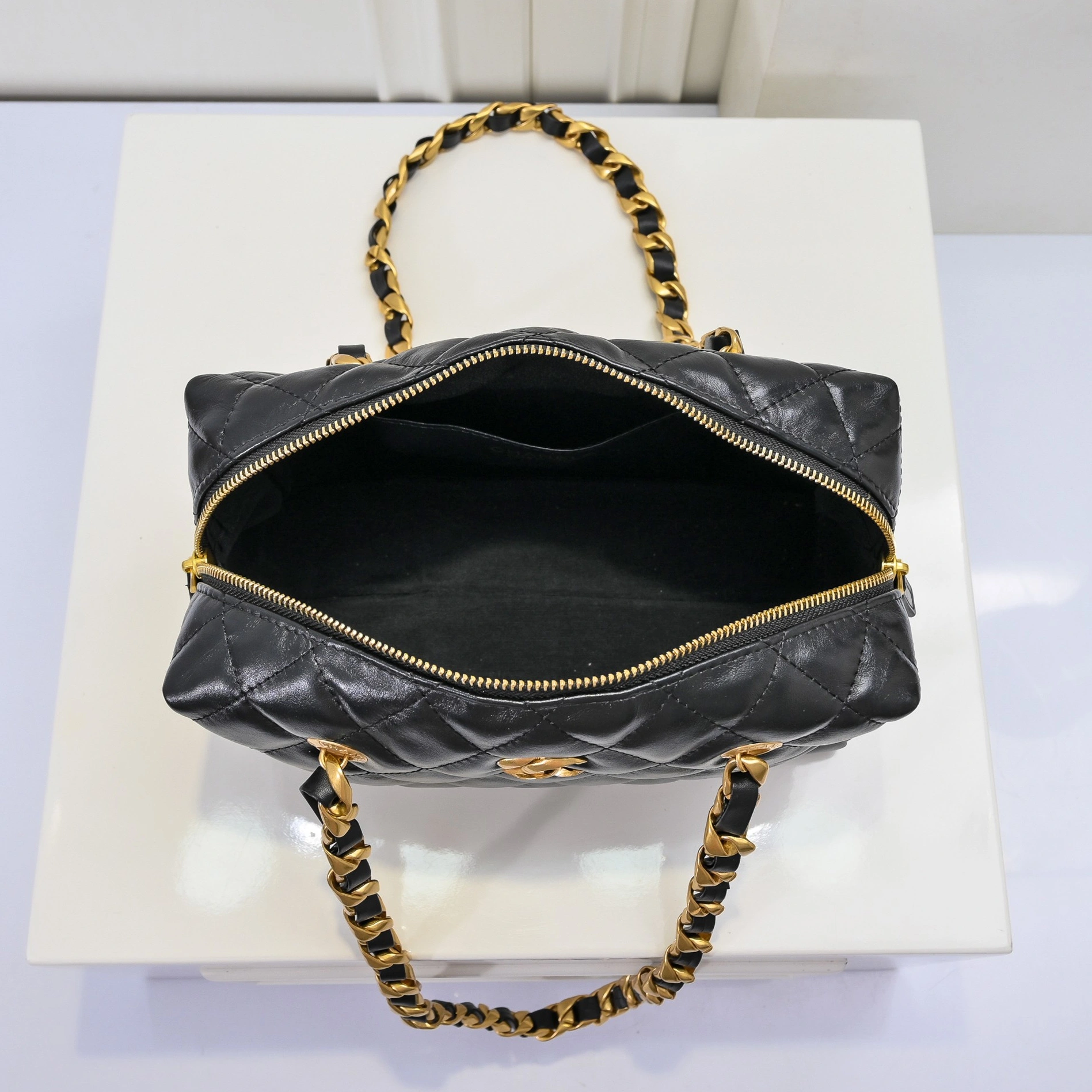 Chanel AAA Quality Shoulder Bags Breathable 6317