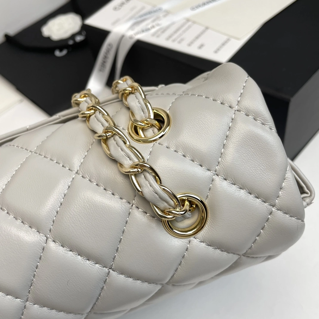 Chanel AAA Quality Shoulder Bags For Women Affordable 3493