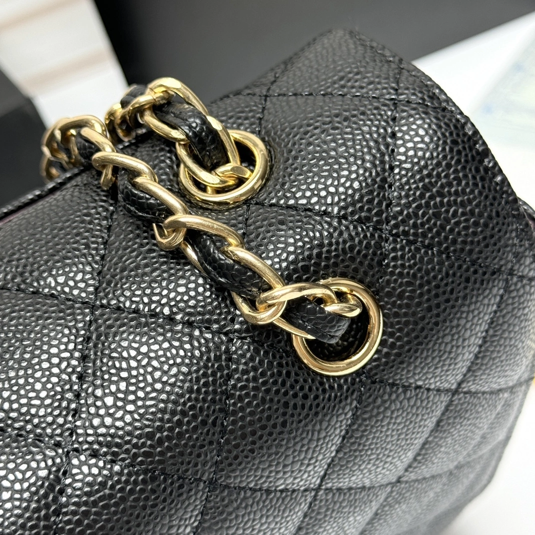 Chanel AAA Quality Shoulder Bags For Women Affordable 5563