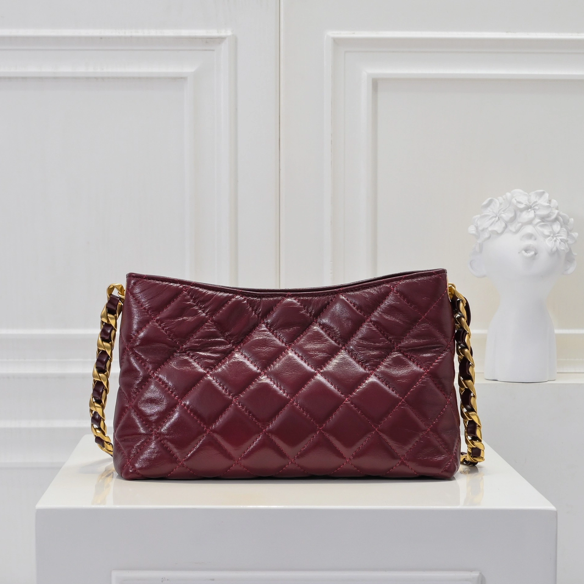 Chanel AAA Quality Shoulder Bags For Women AllSeason 976
