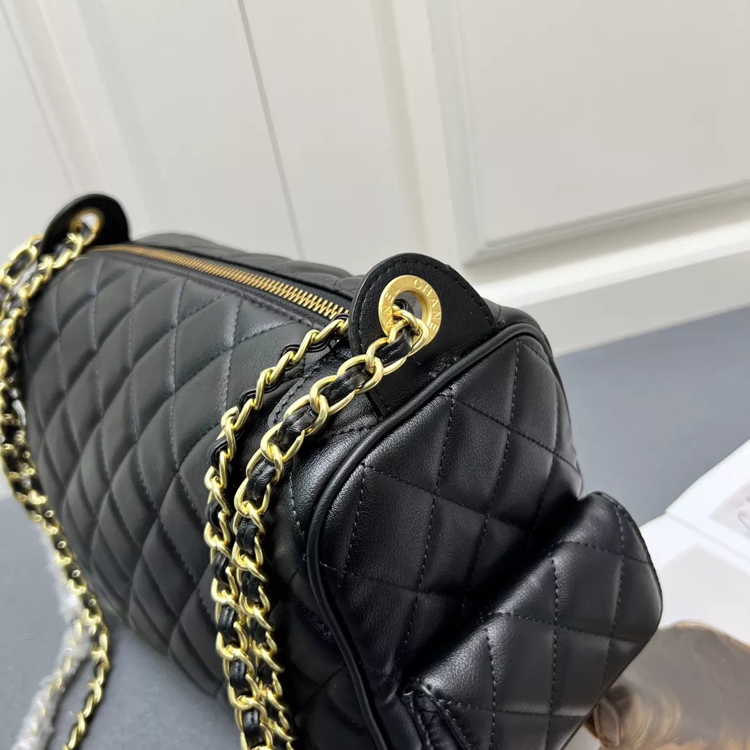 Chanel AAA Quality Shoulder Bags For Women Bold 4854