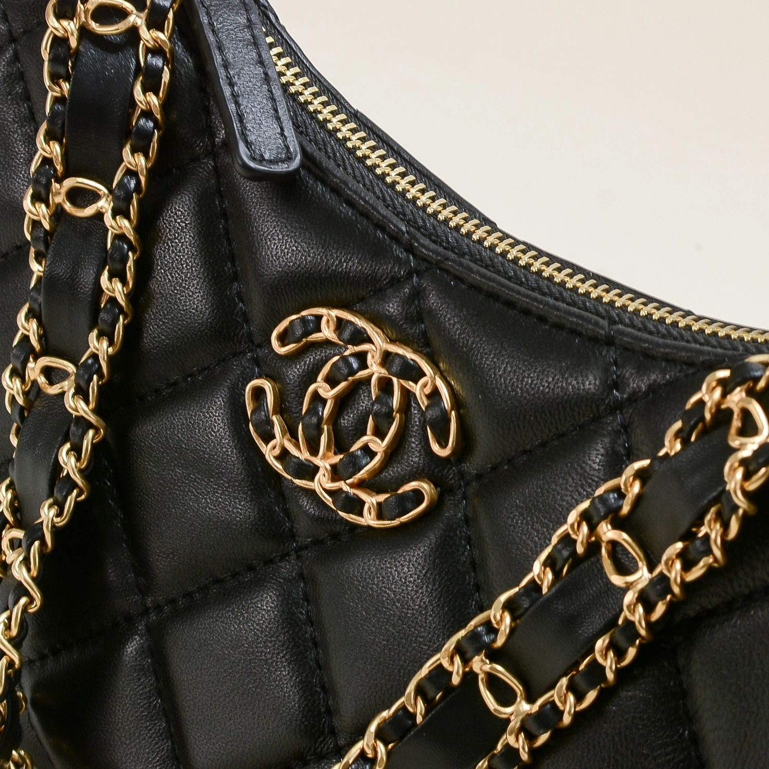 Chanel AAA Quality Shoulder Bags For Women Bold 5994