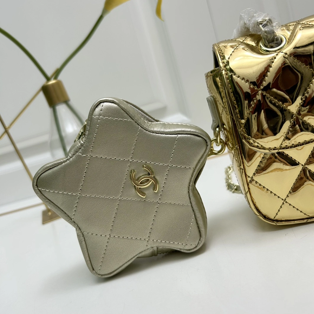 Chanel AAA Quality Shoulder Bags For Women EasyMatch 2802