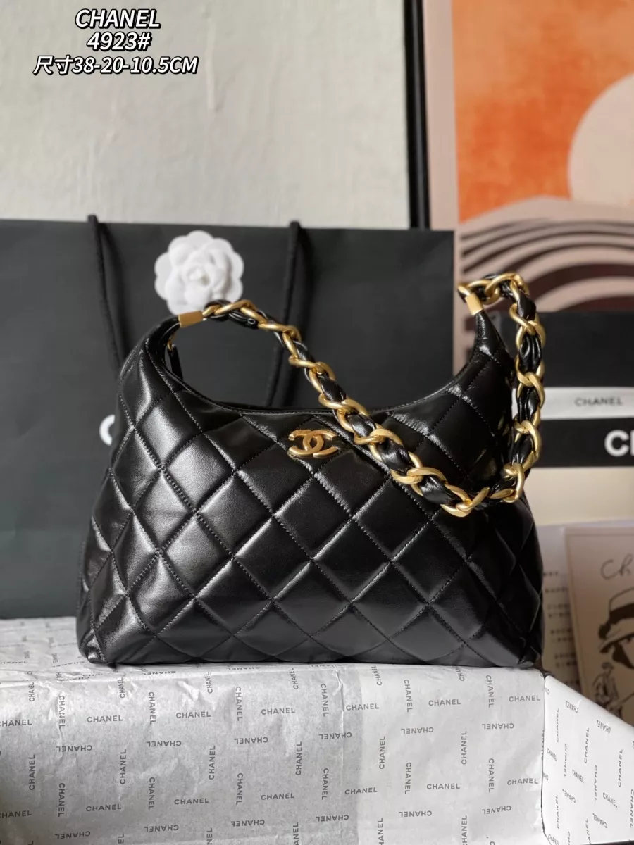 Chanel AAA Quality Shoulder Bags For Women Flexible 3958