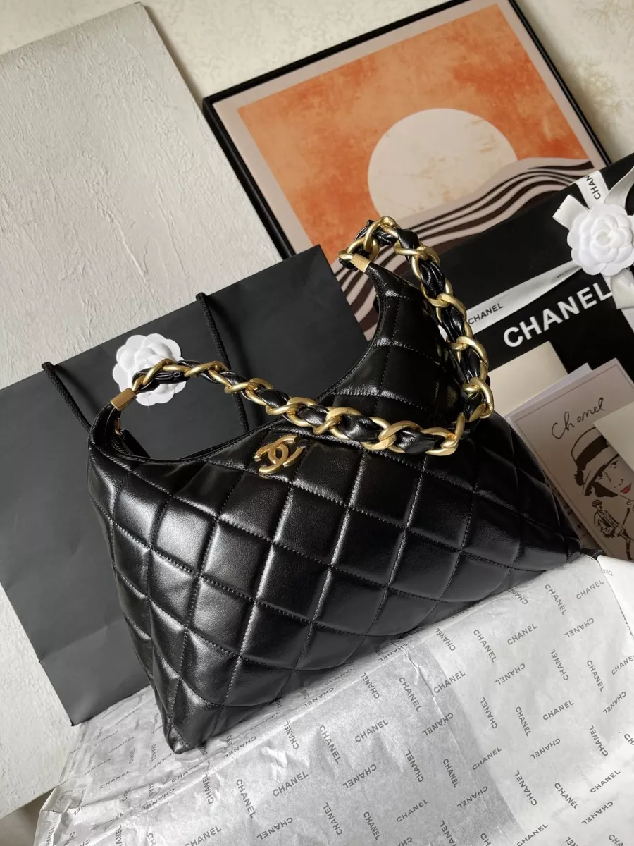 Chanel AAA Quality Shoulder Bags For Women Flexible 3958
