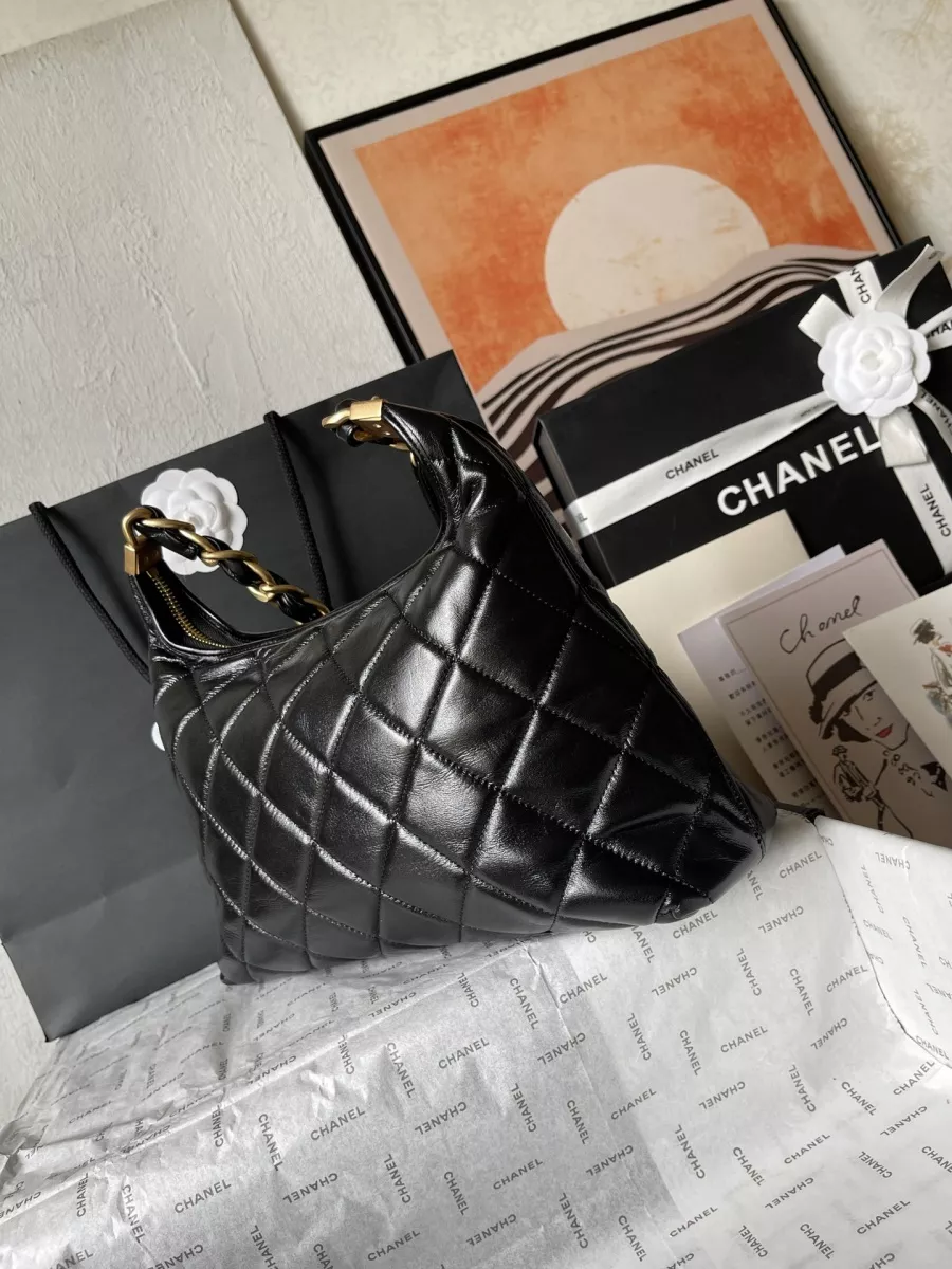 Chanel AAA Quality Shoulder Bags For Women Flexible 3958
