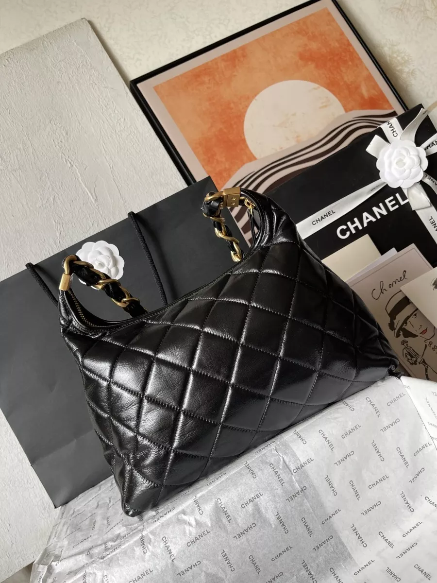 Chanel AAA Quality Shoulder Bags For Women Flexible 3958