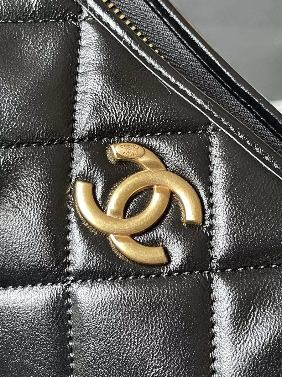 Chanel AAA Quality Shoulder Bags For Women Flexible 3958