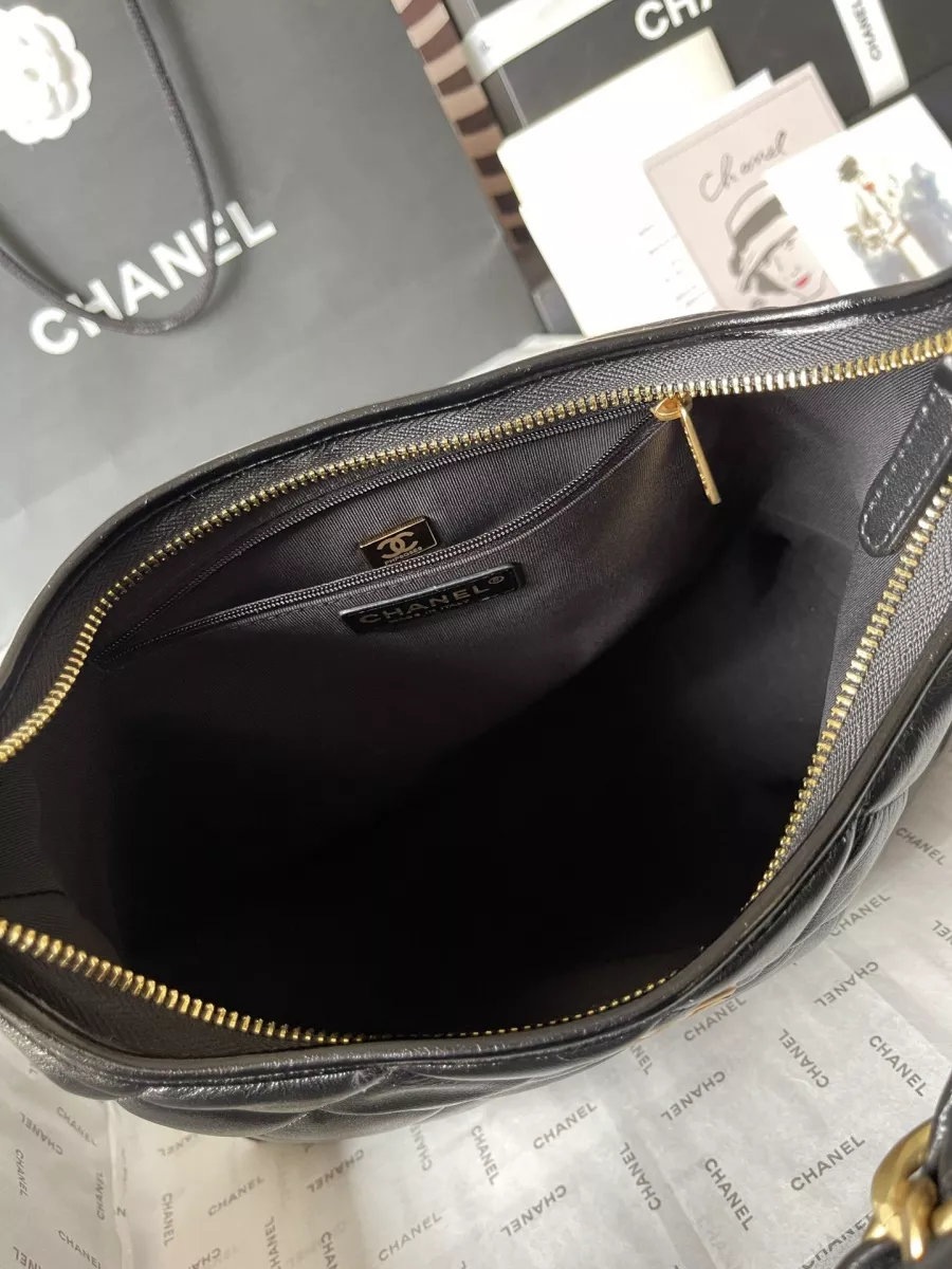Chanel AAA Quality Shoulder Bags For Women Flexible 3958