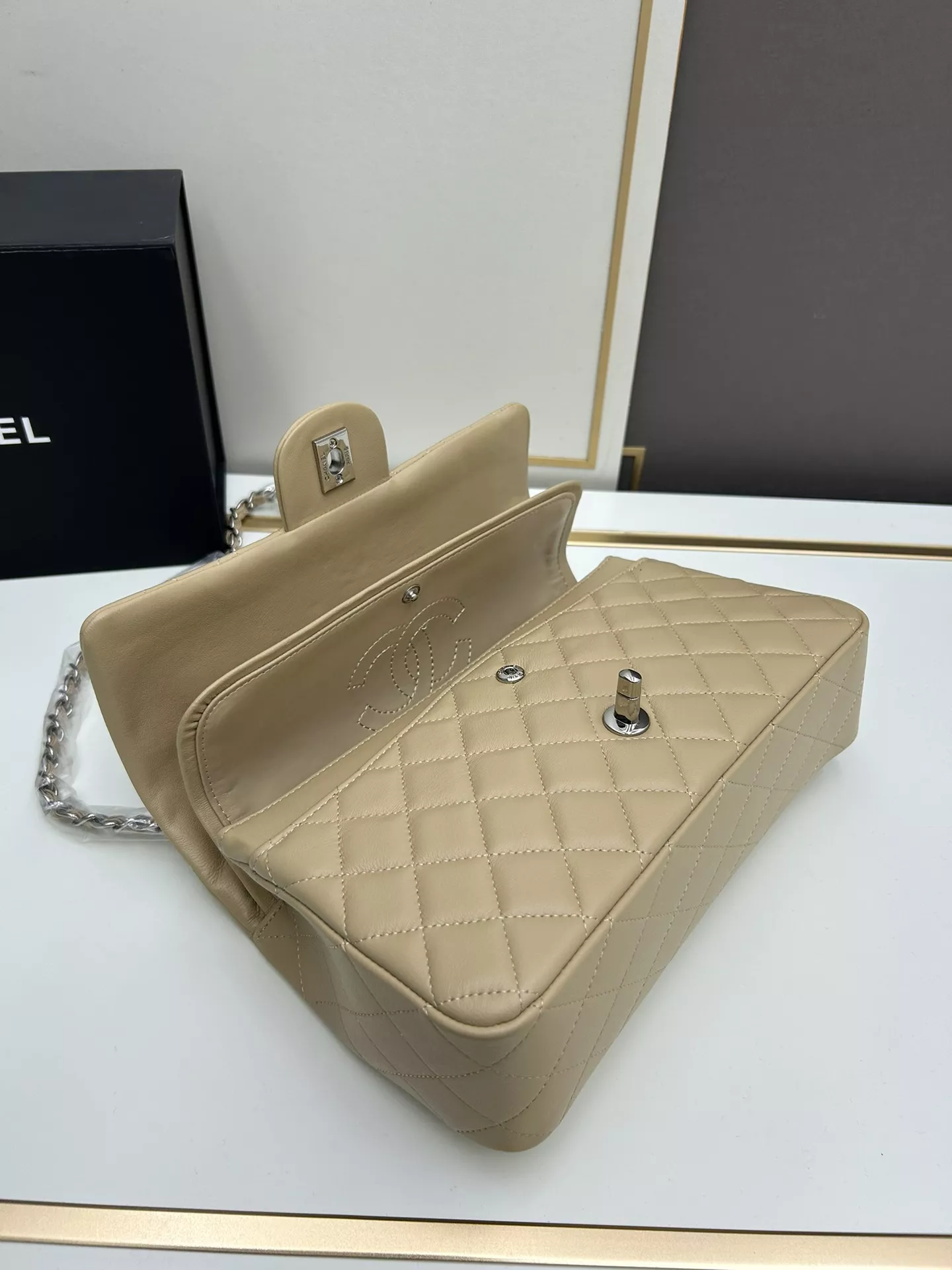 Chanel AAA Quality Shoulder Bags For Women Modern 5984