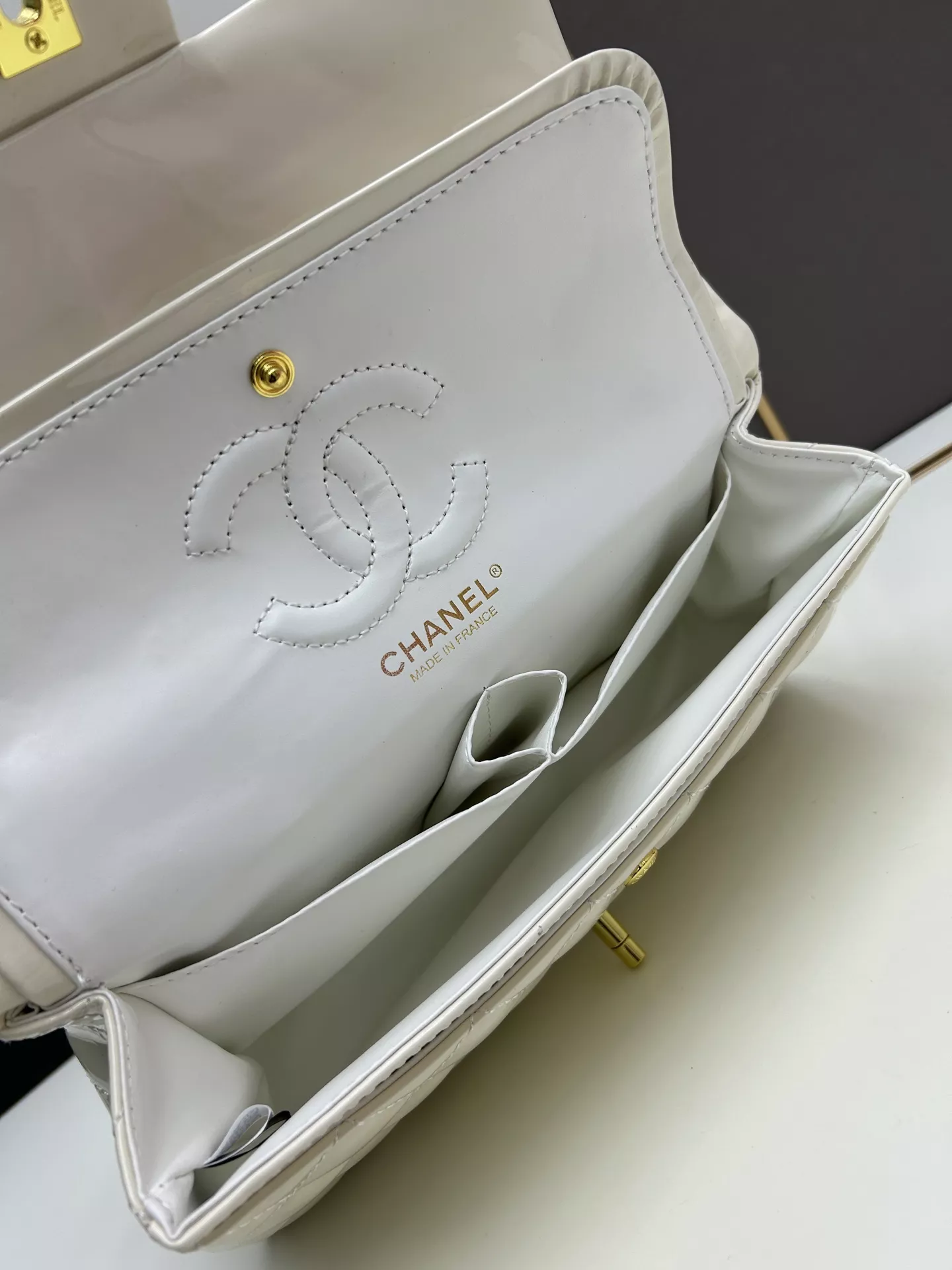 Chanel AAA Quality Shoulder Bags For Women Practical 2109