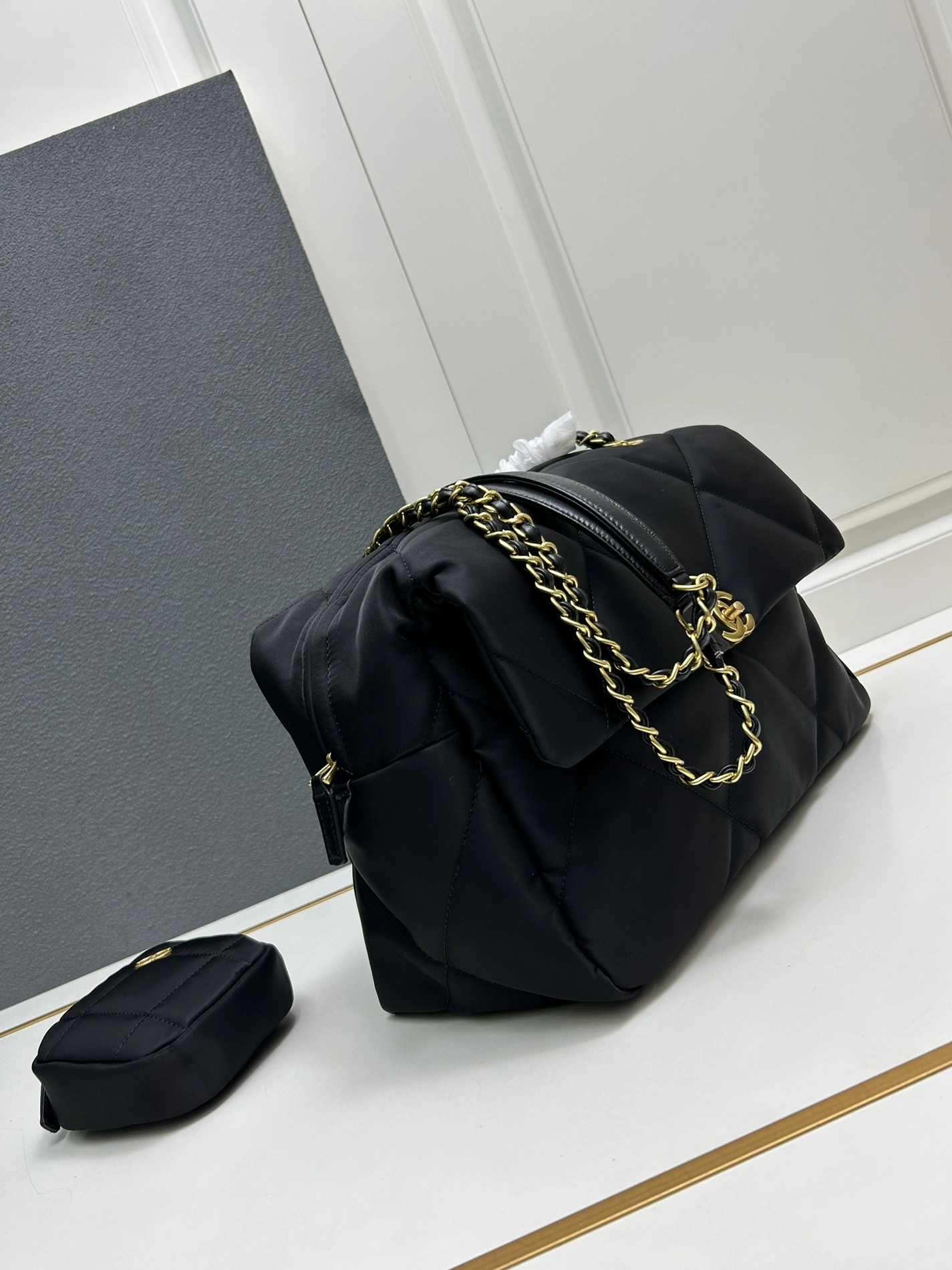 Chanel AAA Quality Shoulder Bags For Women Practical 7972